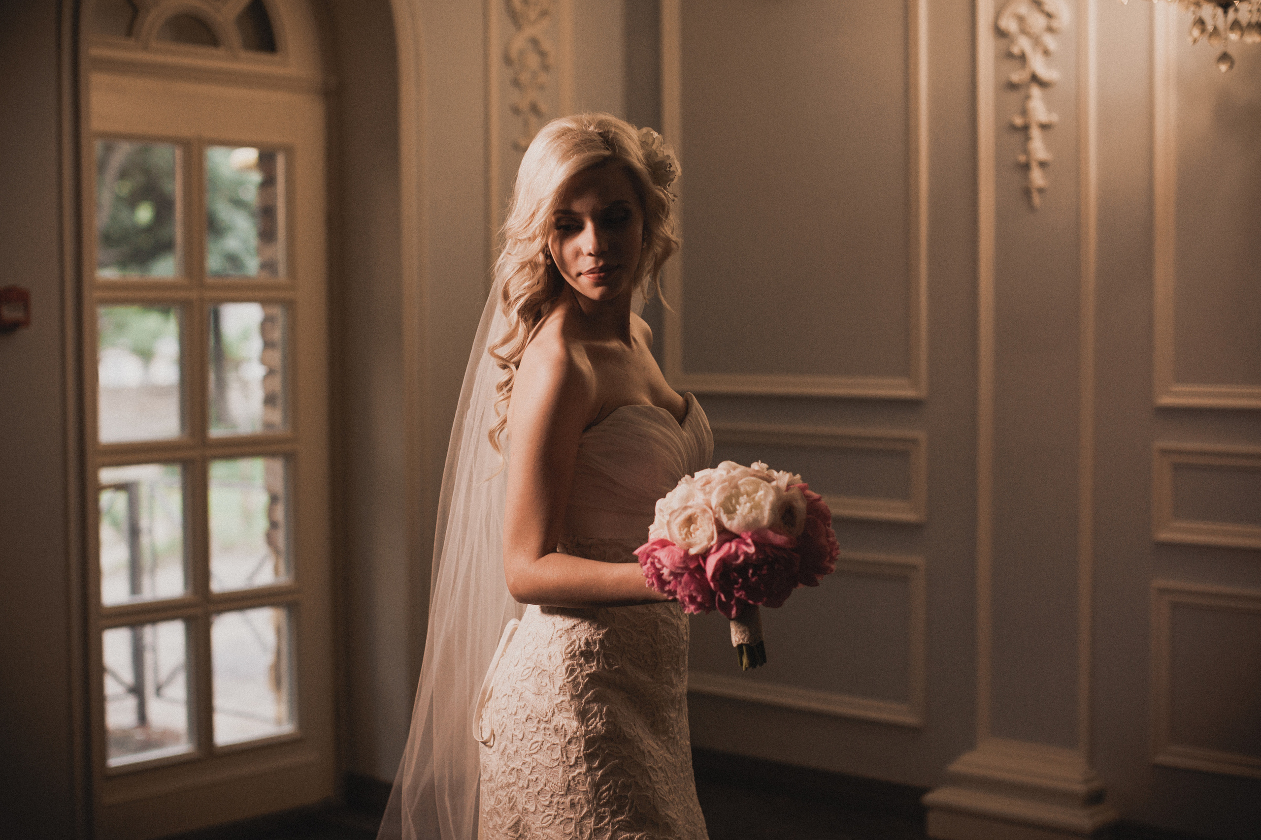 Wedding day in Smolensk. Destination photographer in Cairo Egypt Anastasia Ilina
