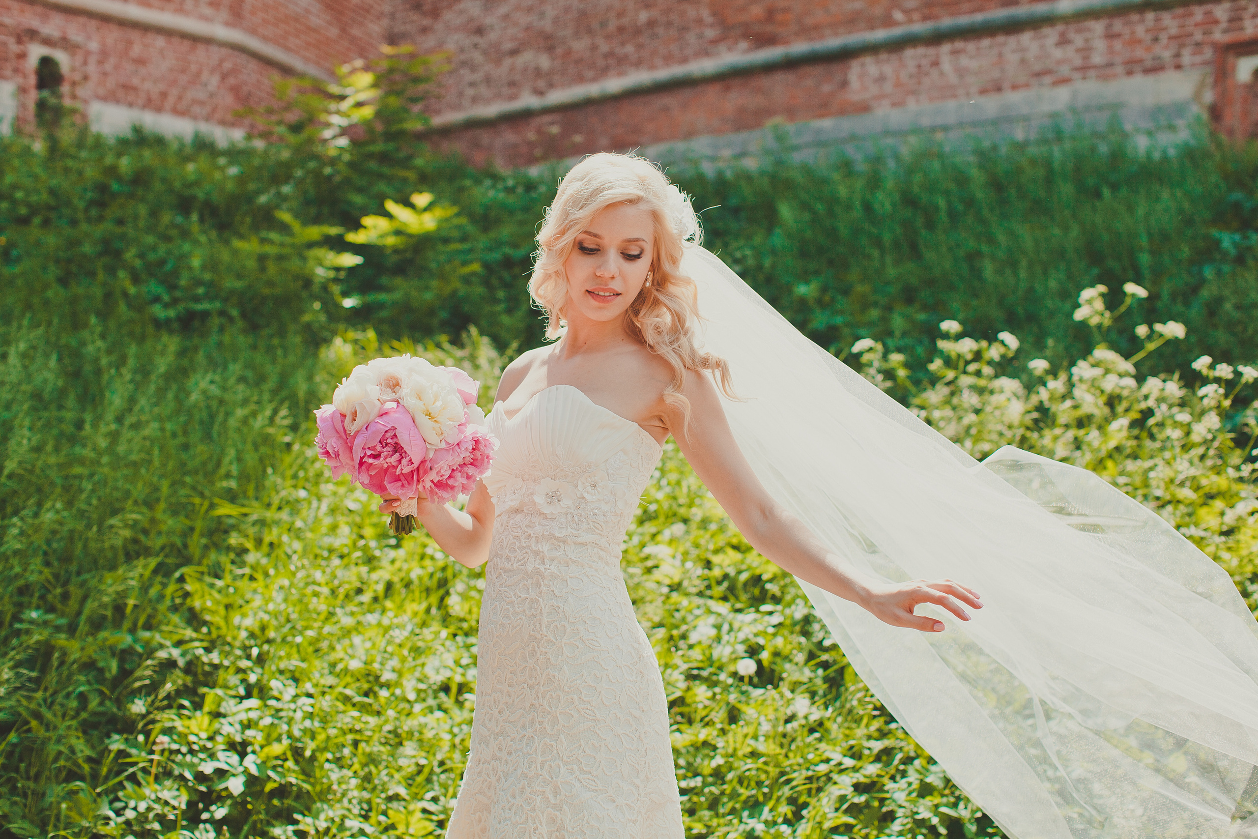 Wedding day in Smolensk. Destination photographer in Cairo Egypt Anastasia Ilina