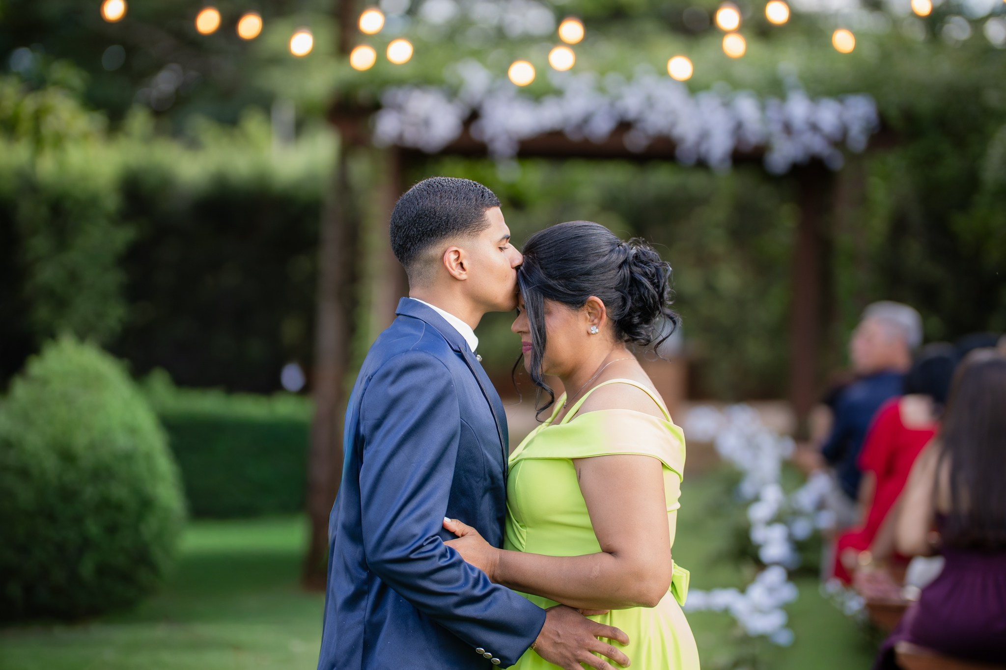 Larissa & Vinicius — Espaço Faveral / Aararaquara. Robson Colaço