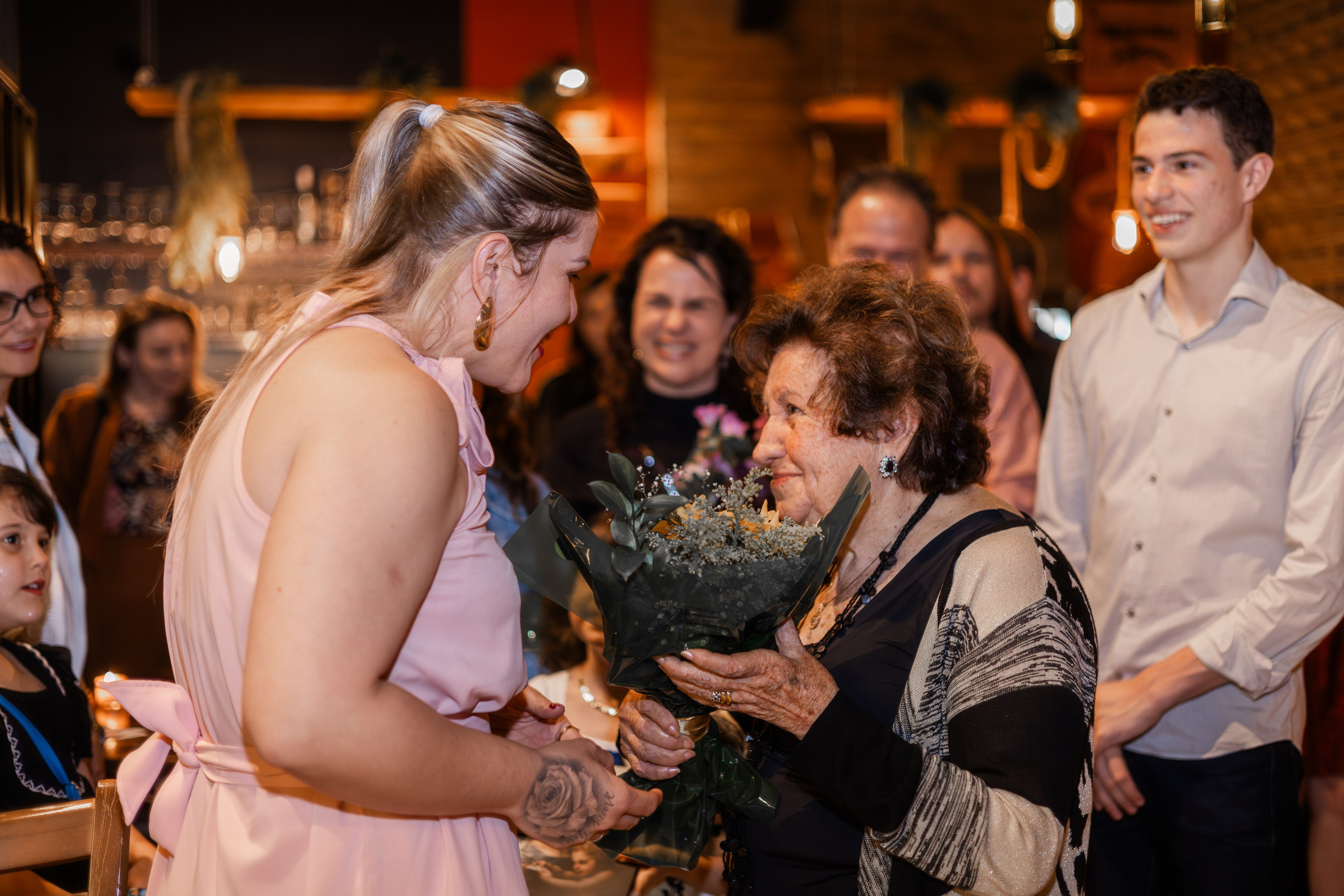 Lançamento de Livro Vivi Princival