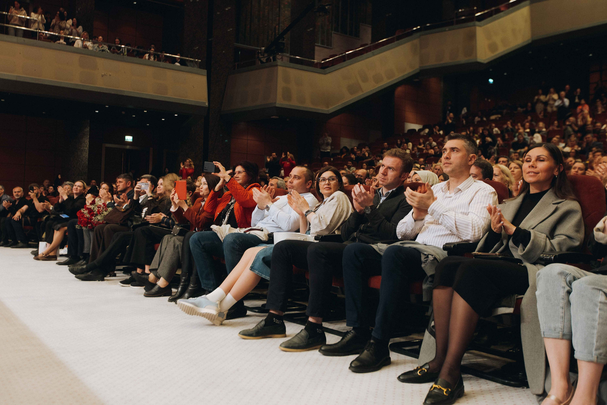 The Tchaikovsky Academic Grand Symphony Orchestra in Istanbul. Wedding&Event photographer Ismail Rzayev in Baku
