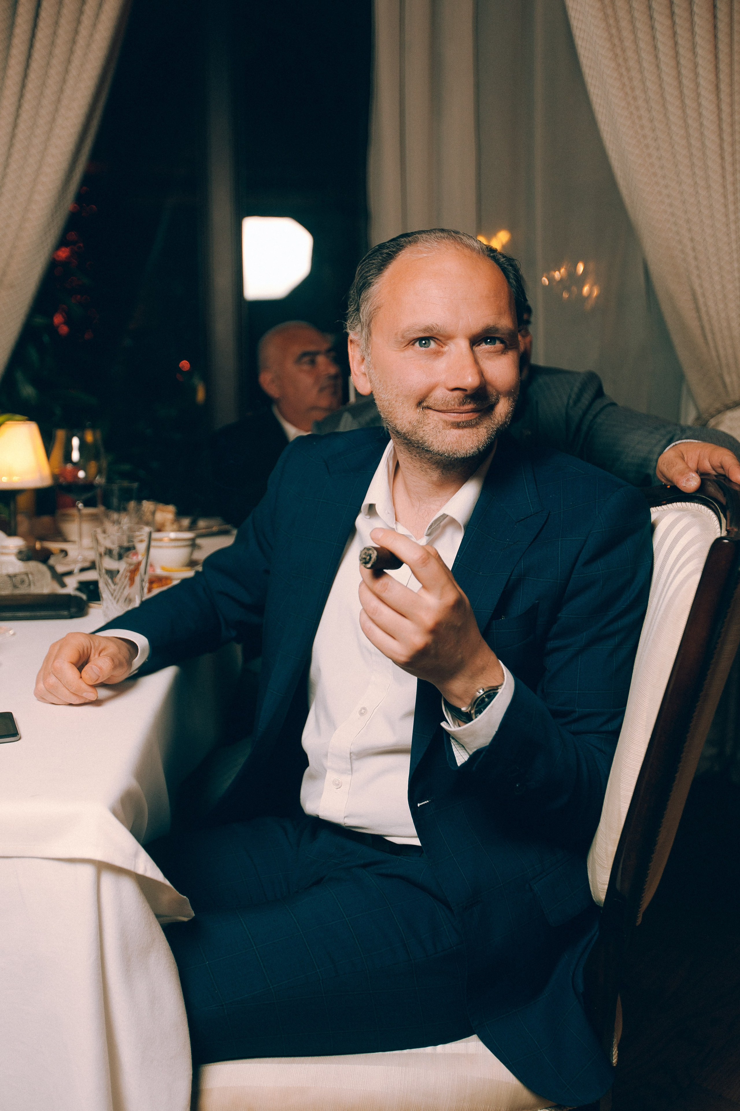 CIGAR CLUB. Wedding&Event photographer Ismail Rzayev in Baku