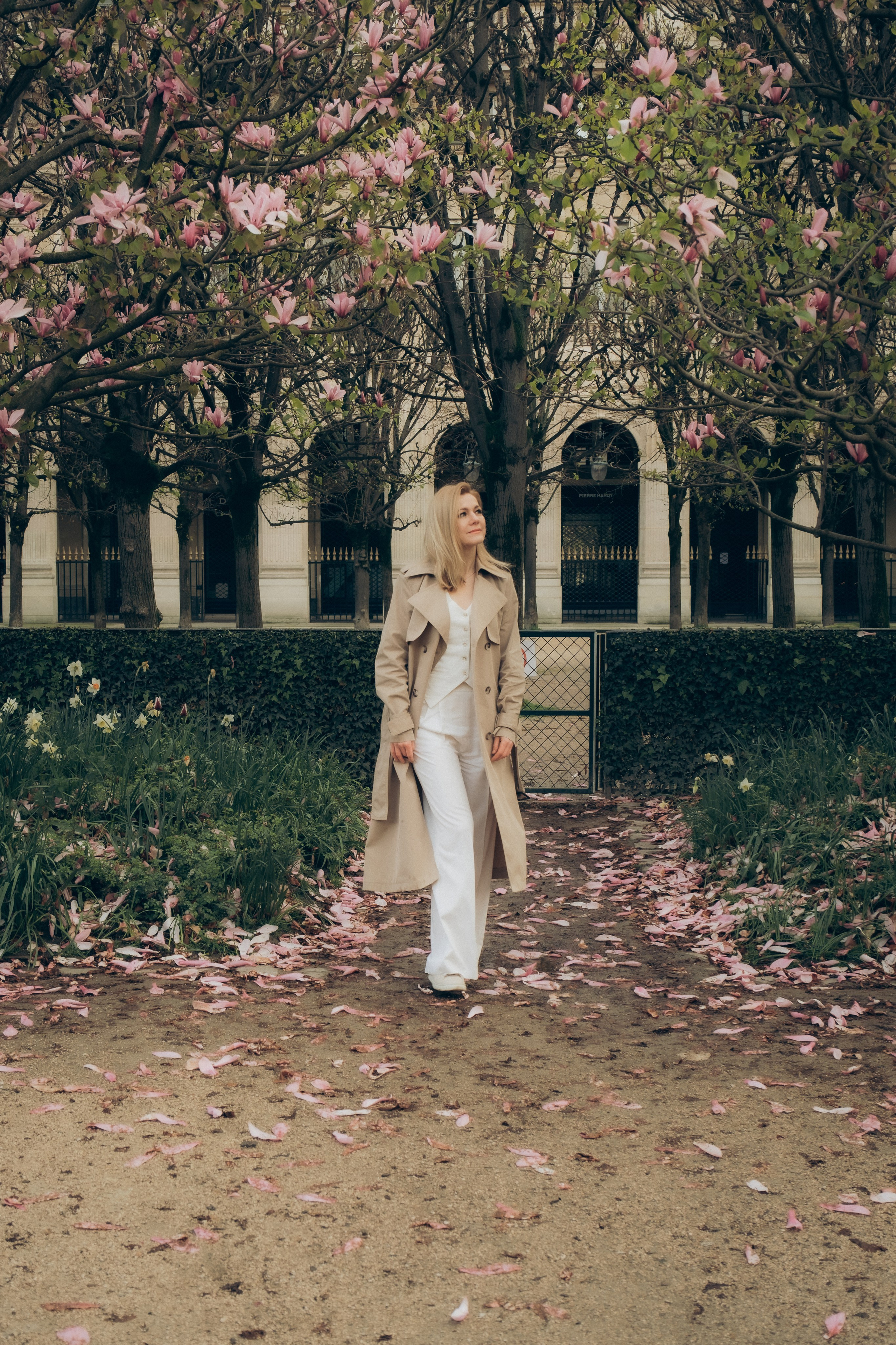 Elena’s photoshoot in Palais Royal. Photographer in Paris Marina Chaput