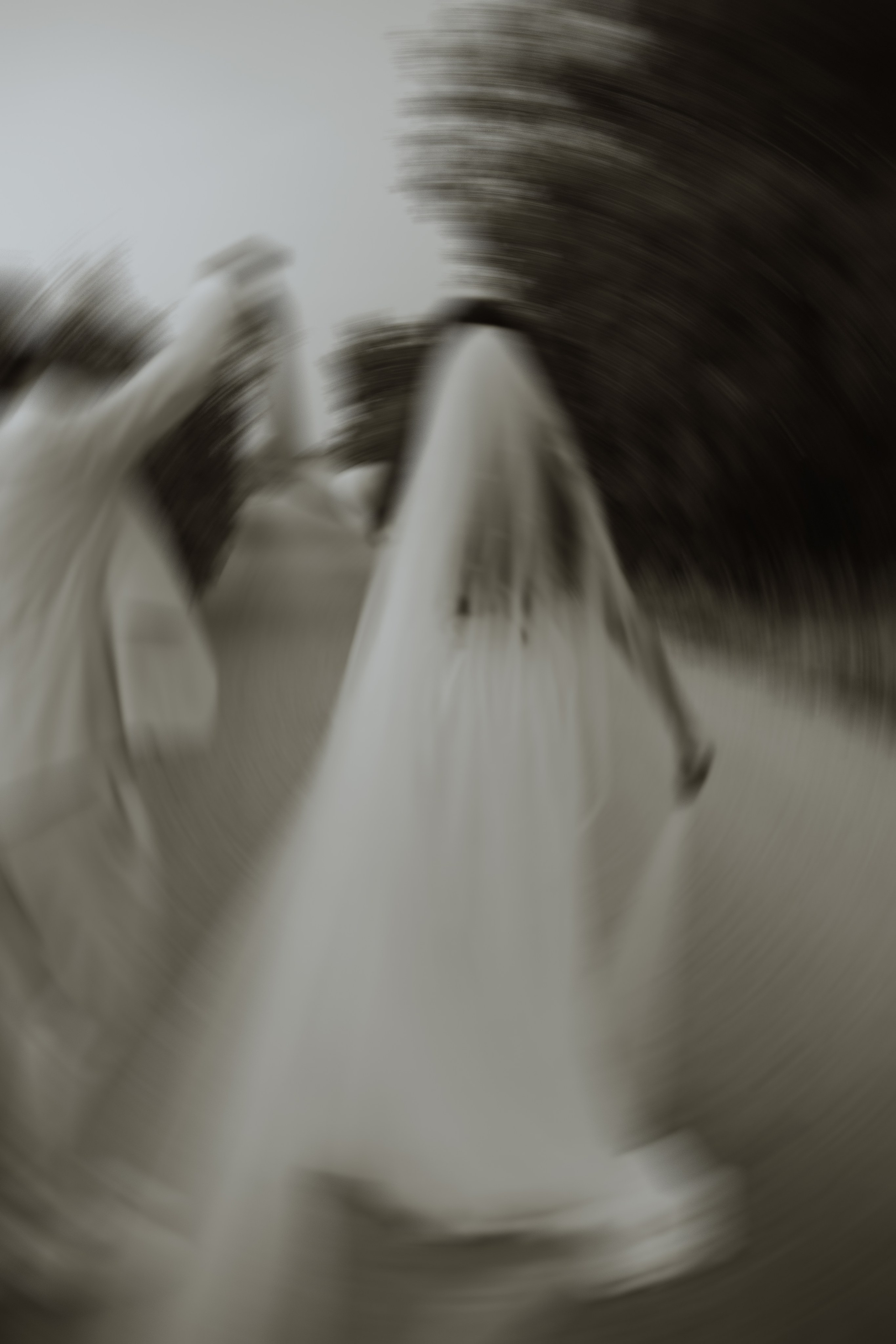 Fotograf de nunta — documenting your love story with a touch of editorial — wedding photographer