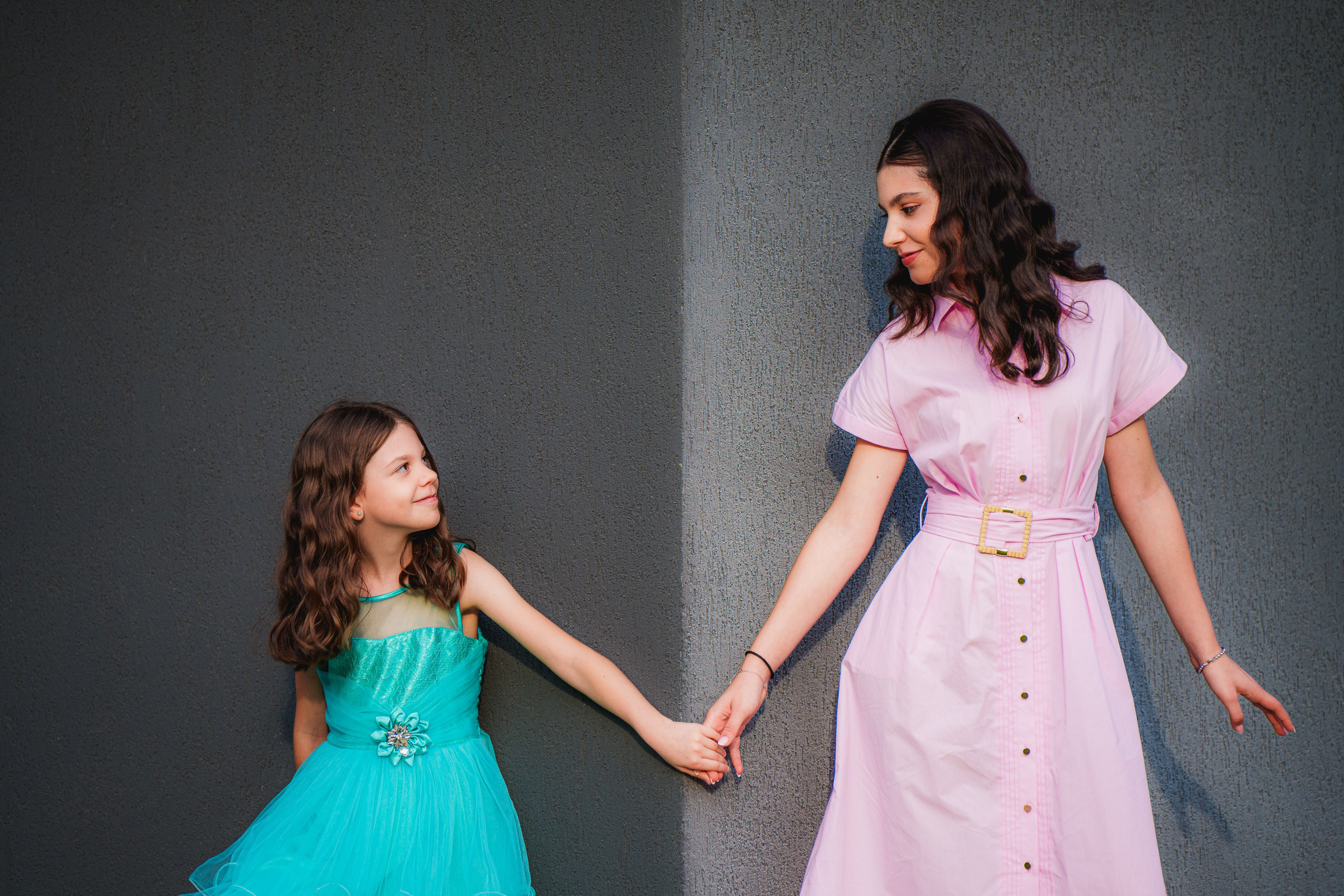 Ședința foto cu Ecaterina și Ilinca – portrete pline de zâmbete și emoție. Liviu Andrei - Fotograf