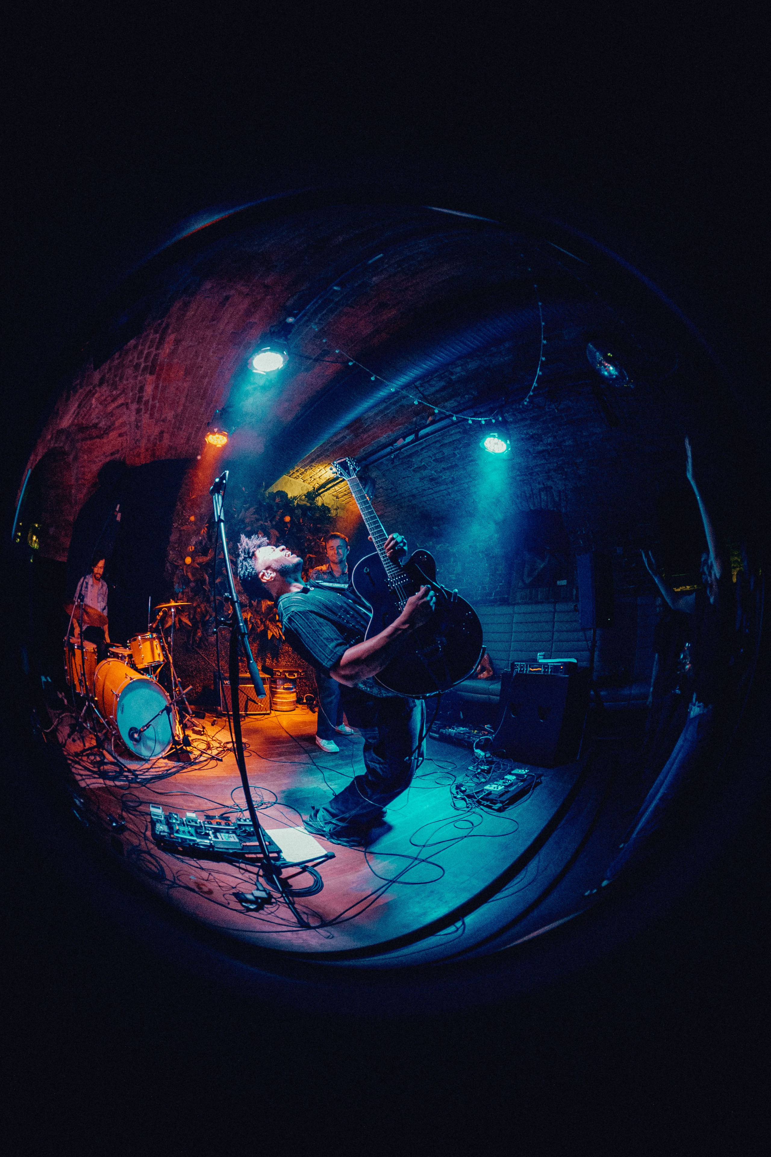 MoonShot. Concert and portrait photographer in Prague