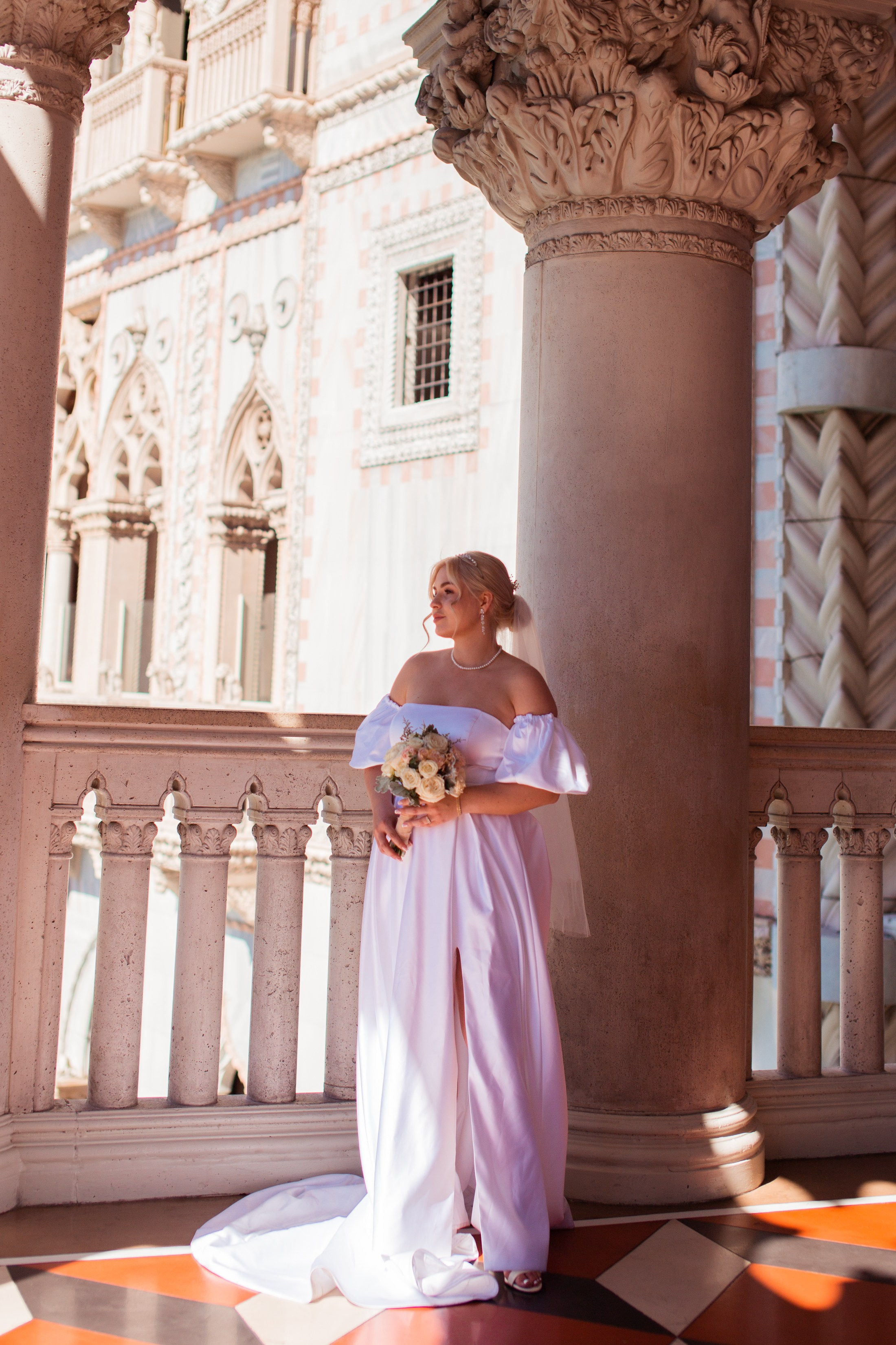 M&N. Wedding & elopement photographer Viktoriya Kravtsov. Las Vegas