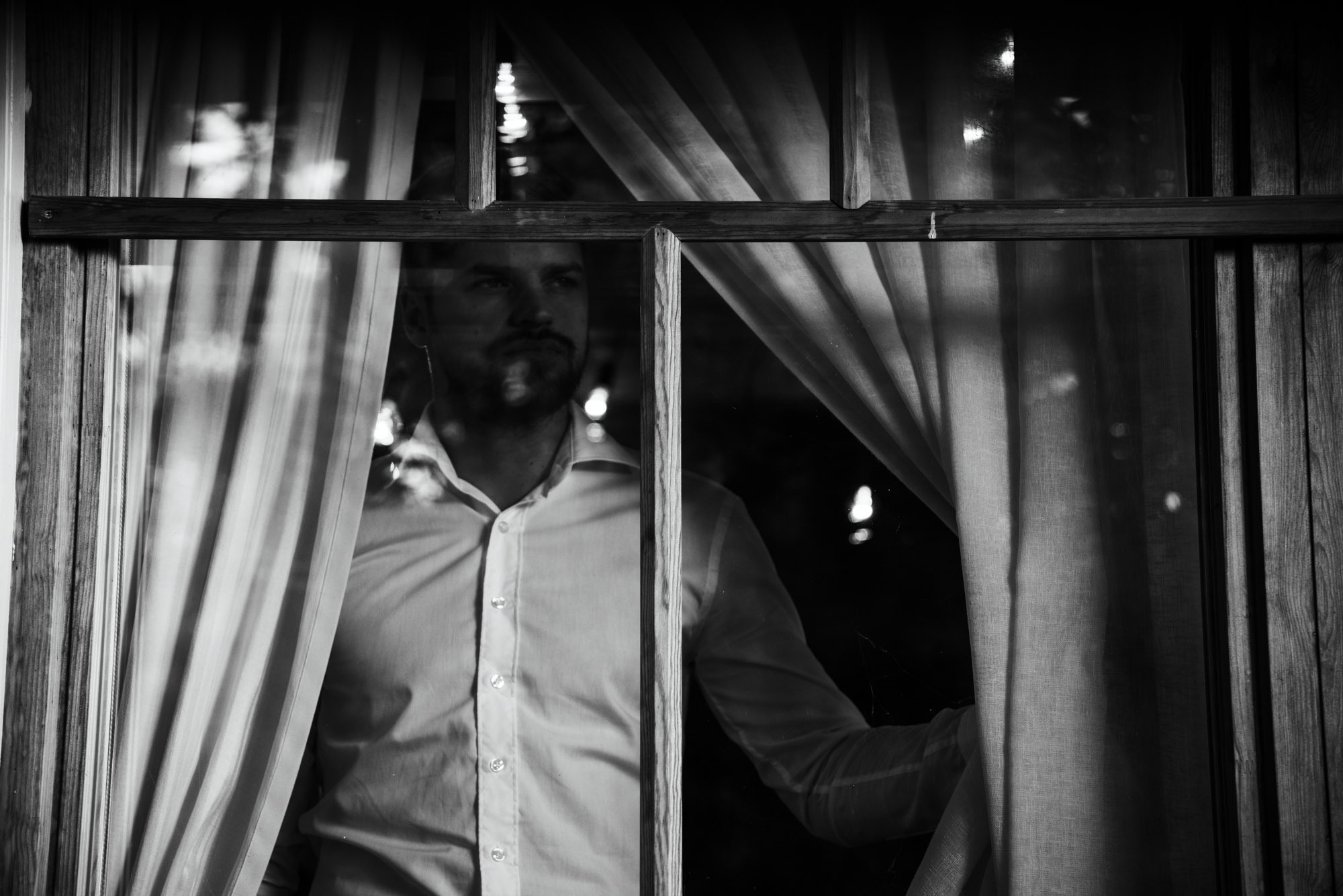 Forest Wedding for Two. Family Lifestyle Photography