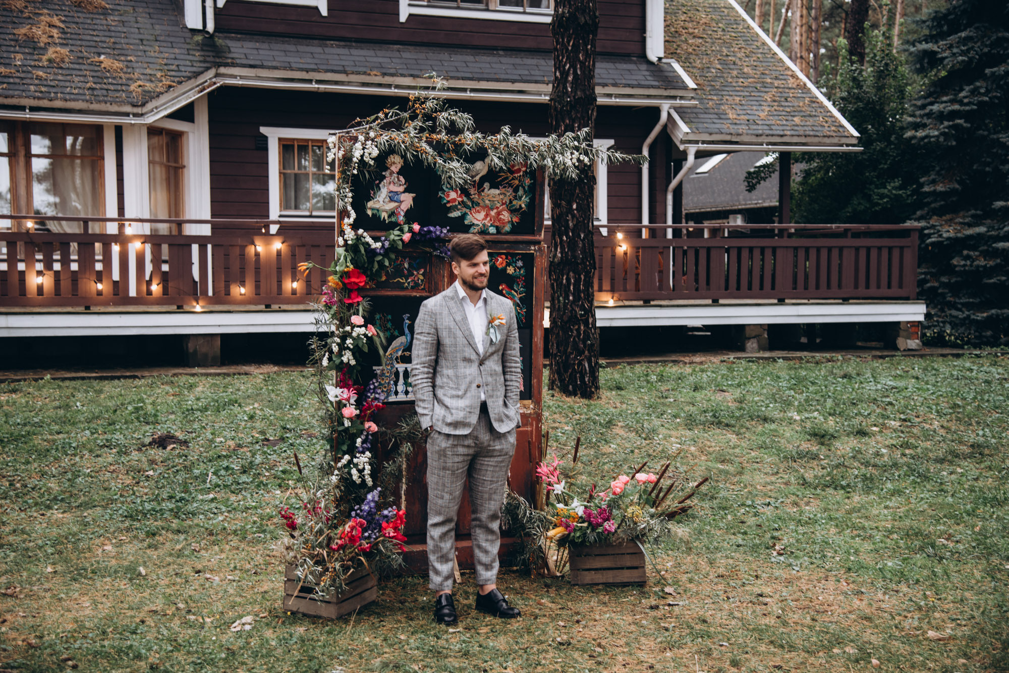 Forest Wedding for Two. Family Lifestyle Photography