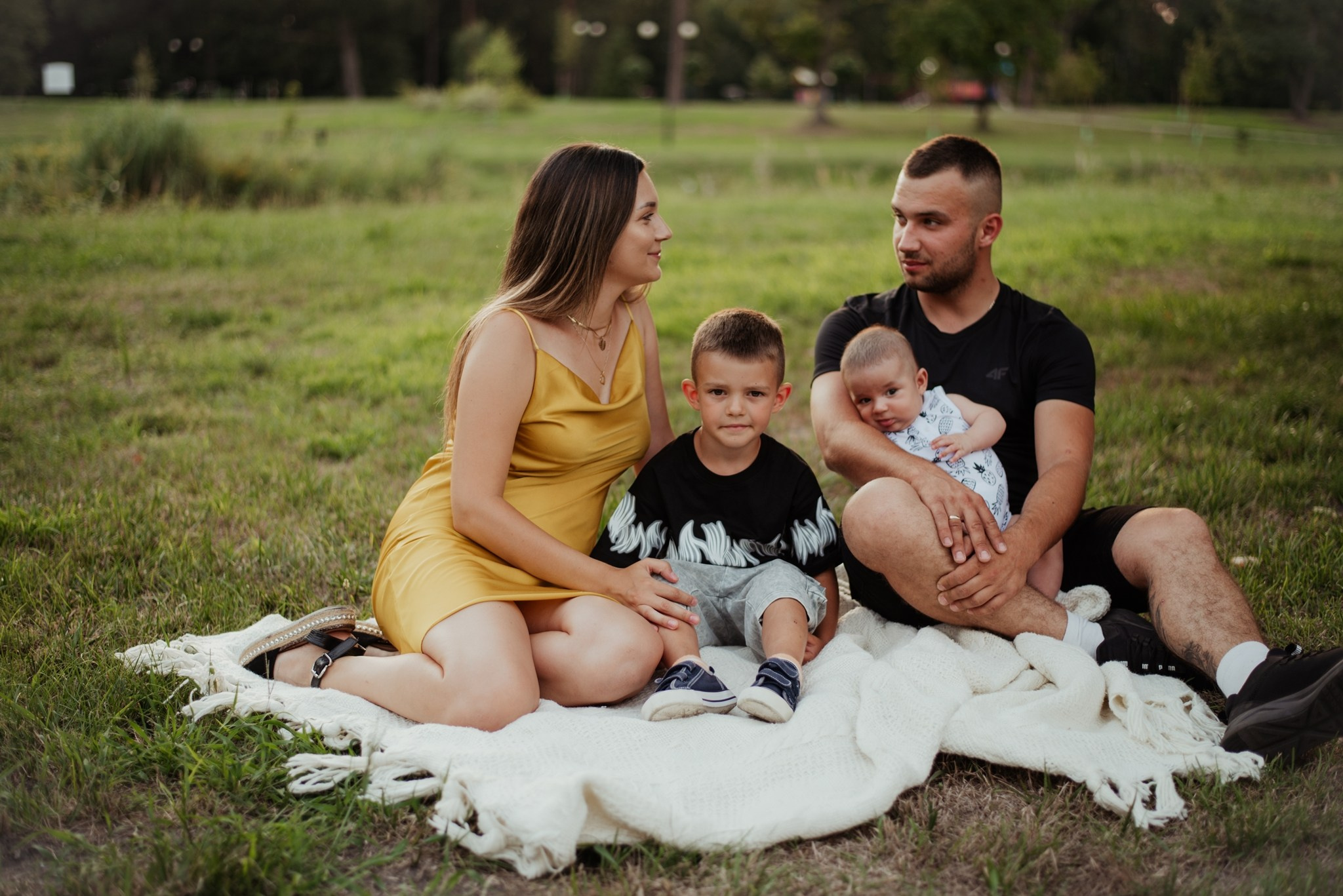 Sesja rodzinna Agata i Patryk. Dominika Strachacka Fotografia | Fotograf ślubny i rodzinny Opole Lubelskie Lublin