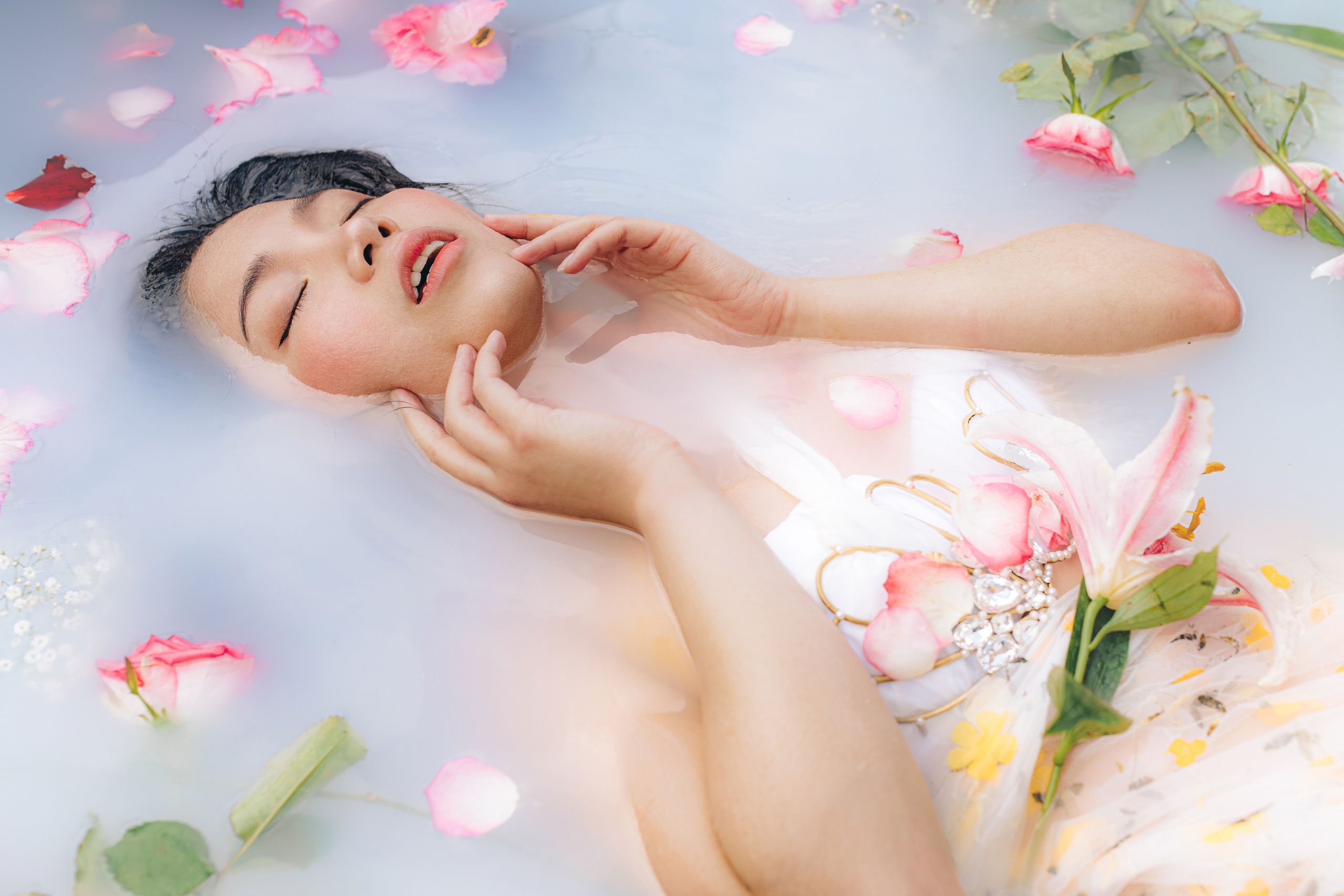 Sirene song. Tania Gandrabur, photographer in West Midlands, England