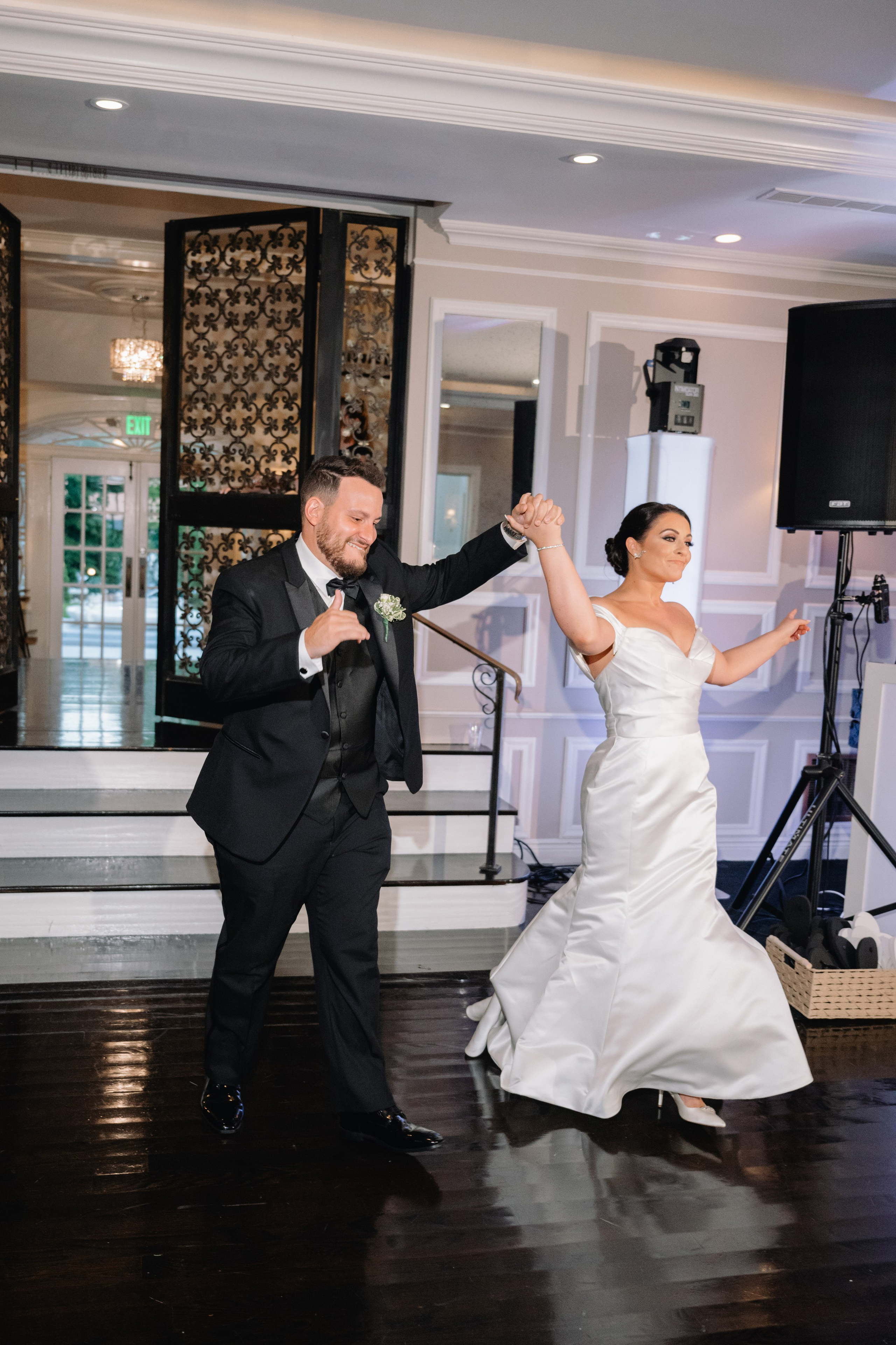 Summer Wedding at The Briarcliff Manor | Taylor & Richie | New York Wedding Photography