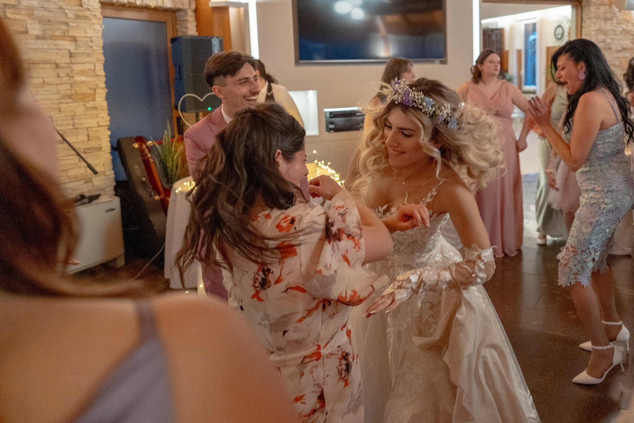 Angelo & Claudia. Fotografo matrimonio Lago di Como Ferrari Media Production