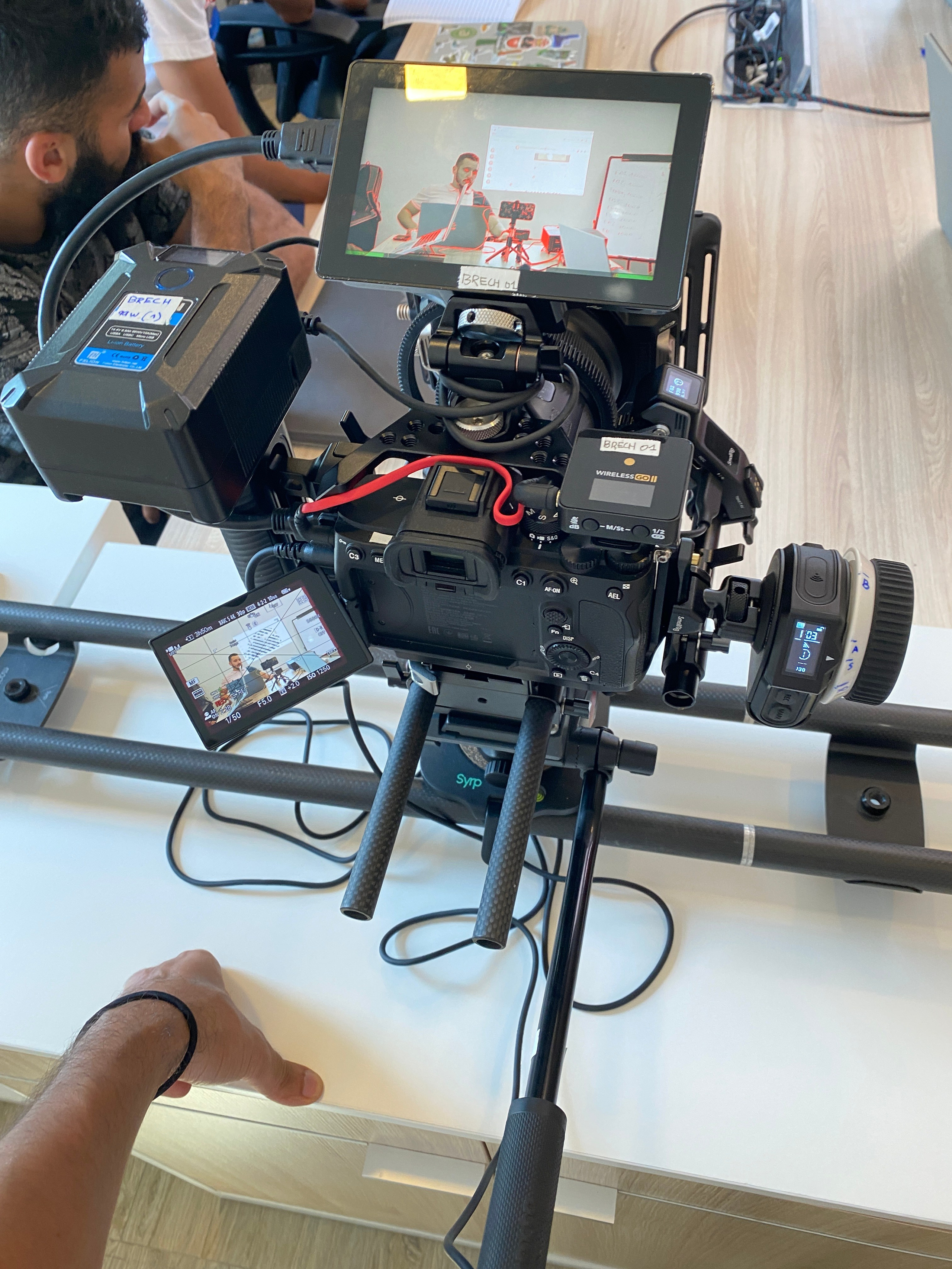 Предложения. Брахим — фотограф