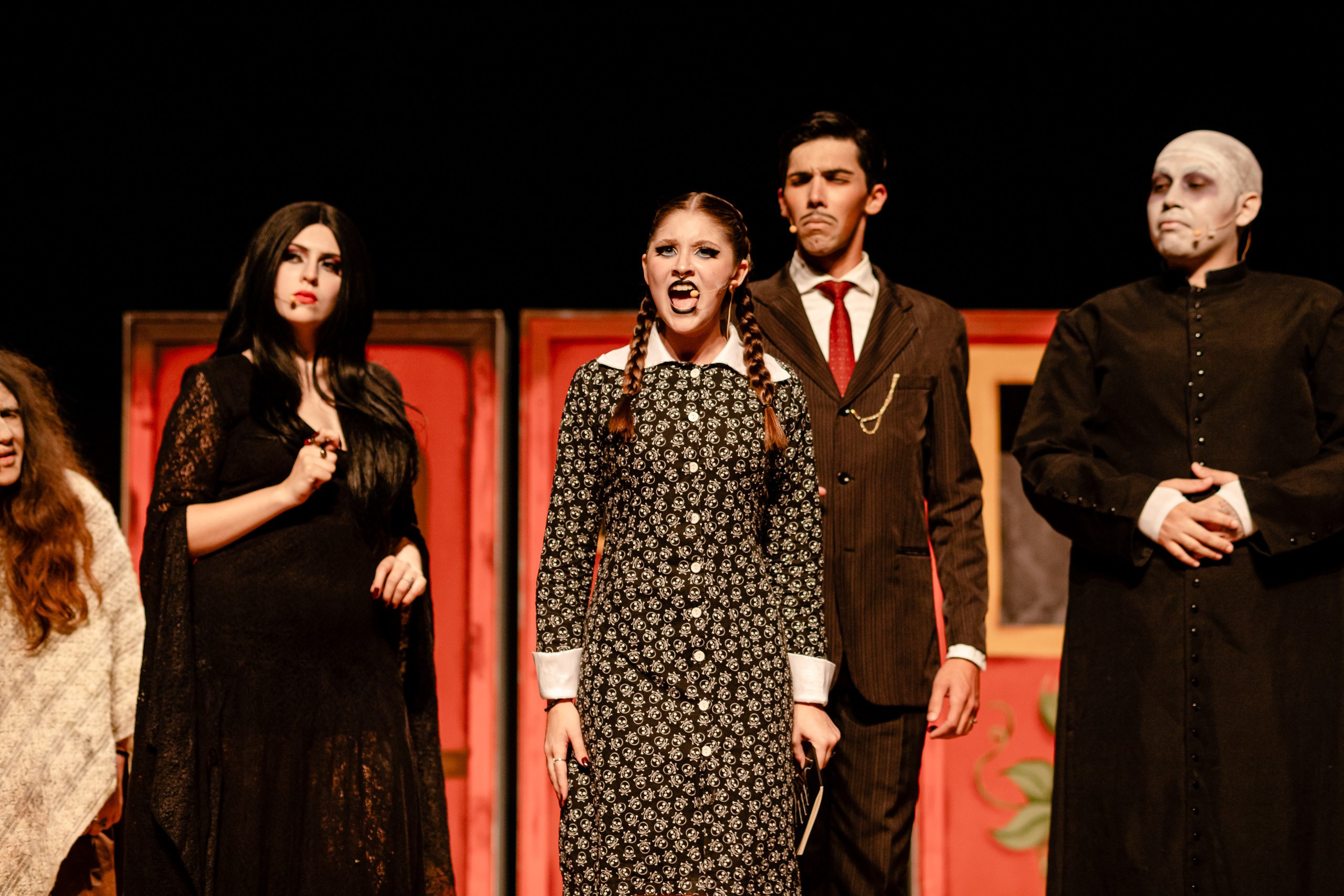 Espetáculo A Família Addams — Grupo de Teatro Univali