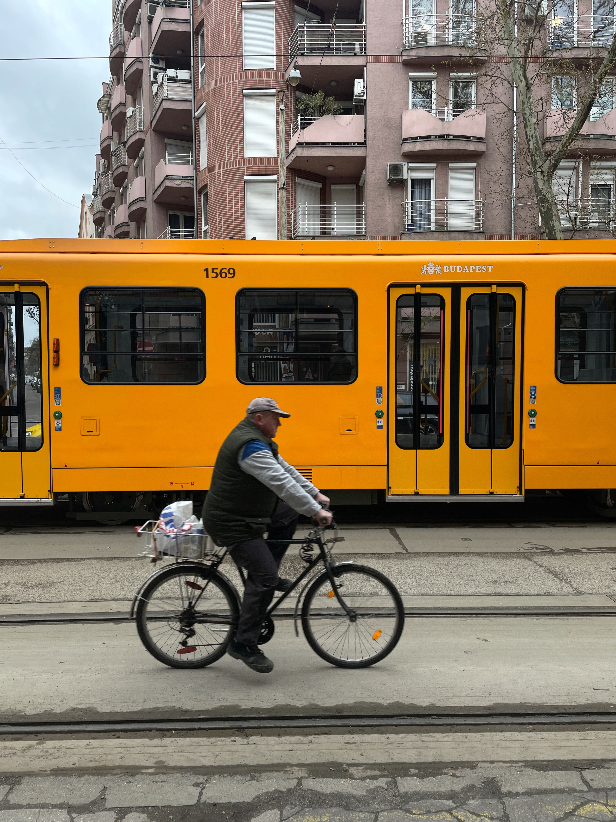 public transport | Budapest 2026 | IPHONE 12 PRO