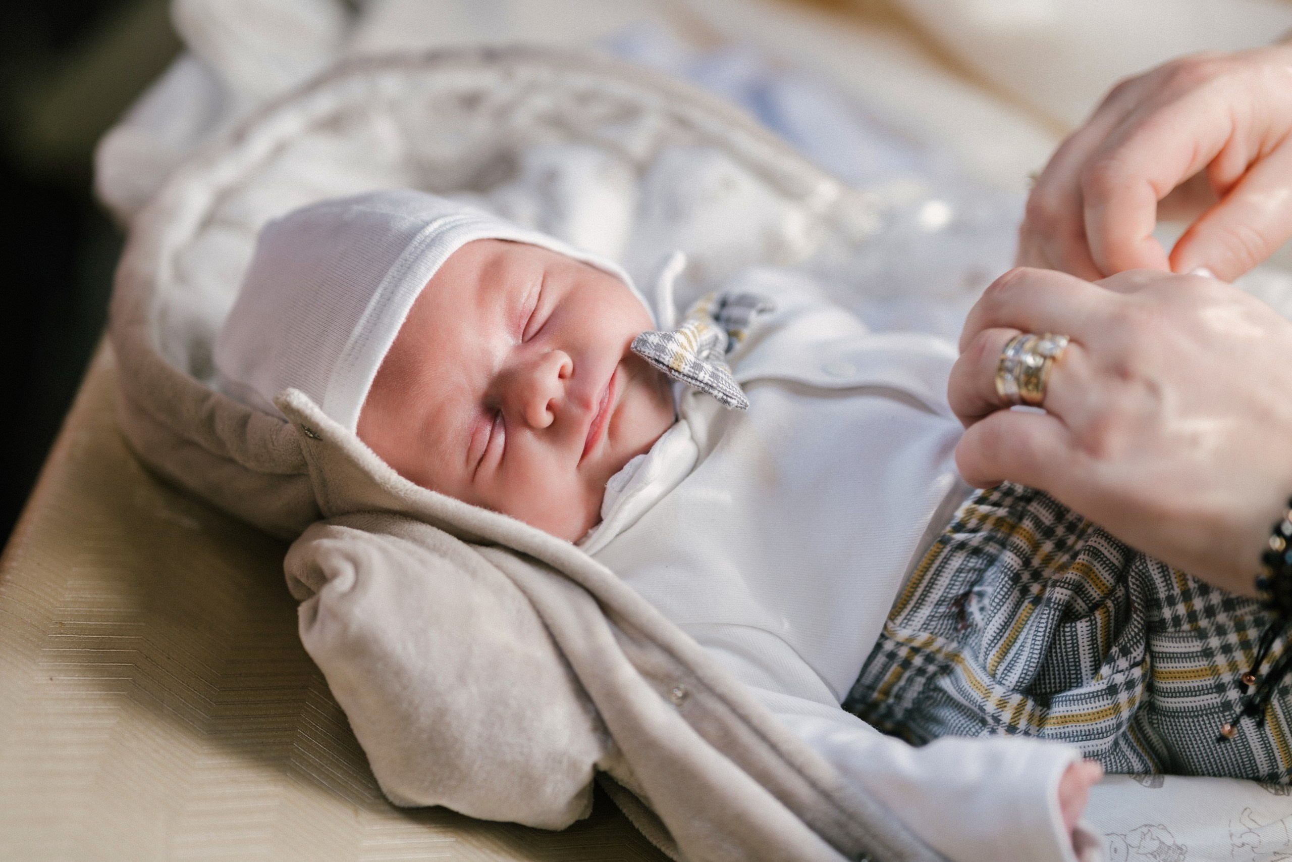 botez Luca Nectarie 22 februarie 2026 fotograf profesionist	•	fotograf botez Botoșani Luca Nectarie biserică	•	părinți Răzvan și Ramona botez copil emoții familie	•	nași Marin și Rodica botez copil fotografie profesională	•	detalii botez lumânare cristelniță biserică România	•	copil Luca Nectarie în brațe la botez moment emoționant	•	familie fericită la botez copil fotograf Alin Chirilă	•	fotografie botez naturală lumină caldă biserică	•	portret copil botez Luca Nectarie fotograf profesionist	•	momente autentice botez România familie și nași	•	slujbă botez copil imagini emoționante biserică	•	fotograf botez Iași și Botoșani Alin Chirilă - nunta--fotograf-profesionist-botosani  - fotografie-nunta-romantica - imagini-nunta-in-natura-alin-chirila-fotograf  - fotografii-cuplu-indragostit-nunta-botosani  - sedinta-foto-miri-andrei-iustina-alinofotostudio  - amintiri-din-nunta-realizate-de-fotograf-profesionist  - povestea-nuntii-andrei-si-iustina-in-imagini-alinofotostudio-fotograf evenimente- evenimente Botoșani -fotograf Suceava - fotograf Iași- servicii foto. servicii foto Botoșani. servicii foto video Botoșani. otograf-nunta-botosani-fotograf nunta. fotograf evenimente. fotograf nunta Botoșani. Alin chirila. Alin chirila fotograf. Alinofotostudio.- servicii foto. servicii foto Botoșani. servicii foto video Botoșani. fotograf nunta. fotograf evenimente. fotograf nunta Botoșani. Alin chirila. Alin chirila fotograf. Alinofotostudio.fotograf stare civilă,poze stare civilă,album foto stare civilă,servicii foto suceava,fotograf evenimente suceava,fotograf nuntă suceava,poze cununie civilă,ședință foto stare civilă,sesiune foto suceava,fotograf profesionist suceava,fotograf botosani,stare civila botosani,alinofotostudio,alin chirila fotograf.servicii foto. servicii foto Botoșani. servicii foto video Botoșani. fotograf nunta. fotograf evenimente. fotograf nunta Botoșani. Alin chirila. Alin chirila fotograf. Alinofotostudio.fotograf stare civilă,poze stare civilă,album foto stare civilă,servicii foto suceava,fotograf evenimente suceava,fotograf nuntă suceava,poze cununie civilă,ședință foto stare civilă,sesiune foto suceava,fotograf profesionist suceava,fotograf botosani,stare civila povestitor prin fotografiebotosani,alinofotostudio,alin chirila fotograf,servicii foto. servicii foto Botoșani. servicii foto video Botoșani. fotograf nunta. fotograf evenimente. fotograf nunta Botoșani. Alin chirila. Alin chirila fotograf. Alinofotostudio.fotograf stare civilă,poze stare civilă,album foto stare civilă,servicii foto suceava,fotograf evenimente suceava,fotograf nuntă suceava,poze cununie civilă,ședință foto stare civilă,sesiune foto suceava,fotograf profesionist suceava,fotograf botosani,stare civila botosani,alinofotostudio,alin chirila fotograf,cununie religioasă botoșani,andreea și neculai,capela militară botoșani,foto conacul zăicești,fotograf nuntă botoșani,fotograf cununie religioasă,foto evenimente botoșani,poze cununie capela militară,ședință foto zăicești,fotograf profesionist botoșaniMire și mireasă – Sergiu & Liliana – ziua nunții, 2024  - Emoții în ziua nunții – Sergiu și Liliana  - Dansul mirilor – fotografie artistică nuntă 2024  - Sedinta foto romantică în natură – Sergiu & Liliana  - Rochia de mireasă și detalii de nuntă elegan-Album de cununie civilă Florin și Anda – Fotografii profesionale realizate de Alin Chirilă în Botoșani -fotograf prin fotografie-Ședință foto Trash the Dress pe muntele Rarău cu Iulian și Iuliana – fotografie de cuplu, natură montană, emoție autentică surprinsă de Alin Chirilă, povestitor prin fotografie.- "Iulian și Iuliana pe crestele Rarăului – fotografie Trash the Dress în natură"  - "Cuplu îmbrățișat la apus pe muntele Rarău – ședință foto după nuntă"  - "Rochie de mireasă în vânt pe munte – Trash the Dress Rarău-1. Iulian și Iuliana pe muntele Rarău – ședință foto Trash the Dress în natură, cu peisaj montan spectaculos  2. Cuplu în îmbrățișare pe Rarău – emoție autentică surprinsă după nuntă  3. Rochie de mireasă în bătaia vântului – fotografie artistică Trash the Dress în munți  4. Mire și mireasă privind spre orizont – dragoste și libertate pe muntele Rarău  5. Iuliana zâmbind în rochia de mireasă – portret în natură, Trash the Dress  6. Iulian ținându-și mireasa de mână – ședință foto romantică pe munte  7. Detaliu cu rochia pe stâncă – estetică naturală Trash the Dress Rarău  8. Cuplu în mers pe poteca Rarăului – fotografie simbolică de după nuntă  9. Apus de soare pe Rarău în spatele mirilor – imagine de poveste Trash the Dress  10. Iulian și Iuliana râzând împreună – momente autentice surprinse de Alin Chirilă, povestitor prin fotografie-fotograf-nunta-cerbu-botosan trash-the-dress-botosani Alin Chirilă Fotograf – fotograf de nuntă Botoșani-fotograf nuntă Botoșani-fotograf nuntă Cerbu Botoșani-fotograf profesionist nuntă Botoșani-fotografie de nuntă Botoșani-fotograf evenimente Botoșani-fotograf nuntă Moldova-fotograf trash the dress Botoșani	- fotograf pregătirea mirilor Botoșani	-fotograf ceremonie religioasă nuntă-fotograf petrecere nuntă Botoșani- fotograf nuntă Botoșani pregătirea mirelui- pregătirea mirelui fotografie nuntă Cerbu Botoșani-fotograf nuntă Botoșani pregătirea miresei -mireasă pregătiri nuntă Cerbu Botoșani-fotograf nuntă Botoșani nașii mirilor-ceremonie religioasă nuntă Cerbu Botoșani-fotograf nuntă Botoșani ceremonie religioasă biserică-petrecere nuntă Cerbu Botoșani invitați dans-fotograf nuntă Botoșani petrecere restaurant-ședință foto trash the dress-fotograf trash the dress Botoșani ședință foto după nuntă-Fotograf nuntă Botoșani – galerie foto reală de la evenimente stare civilă Sebi și Claudia Copălău	•	cununie civilă Primăria Copălău Botoșani	•	miri emoționați la starea civilă	•	semnarea actelor cununie civilă	•	fotografii naturale stare civilă Botoșani	•	familie și prieteni la cununie civilă	•	cadre emoționale cununie civilă	•	fotograf profesionist Botoșani eveniment stare civilă Sebi și Claudia la Primăria Copălău Botoșani fotograf evenimente	•	fotograf cununie civilă Copălău Botoșani cadre naturale și emoționale	•	fotograf profesionist Botoșani stare civilă Sebi și Claudia	•	momente autentice cununie civilă Copălău fotograf Alin Chirilă	•	fotografii emoționale stare civilă în județul Botoșani