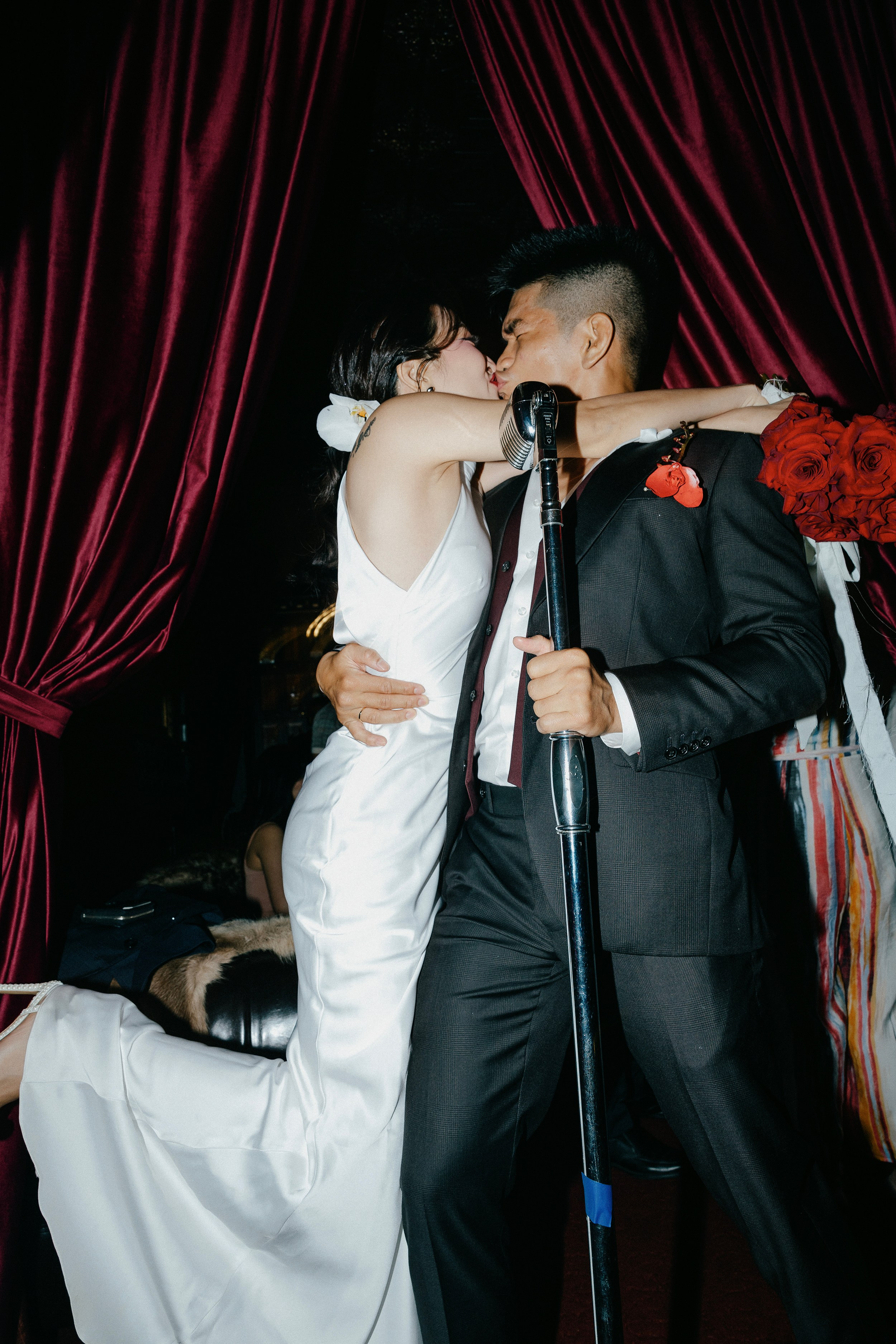 HIEP & TRINH / After wedding. Nhiếp ảnh gia đám cưới hàng đầu tại Thành Phố Hồ Chí Minh