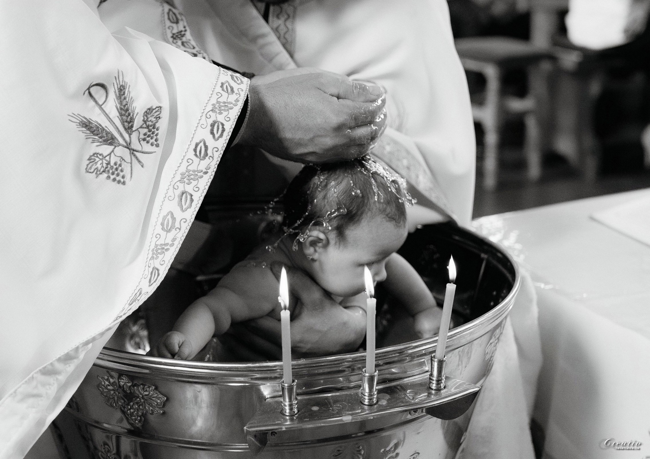 Fotograf botez Bistrița. Fotograf nuntă Bistrița | fotograf botez | Creativ Foto Video | Vasile Mizgan