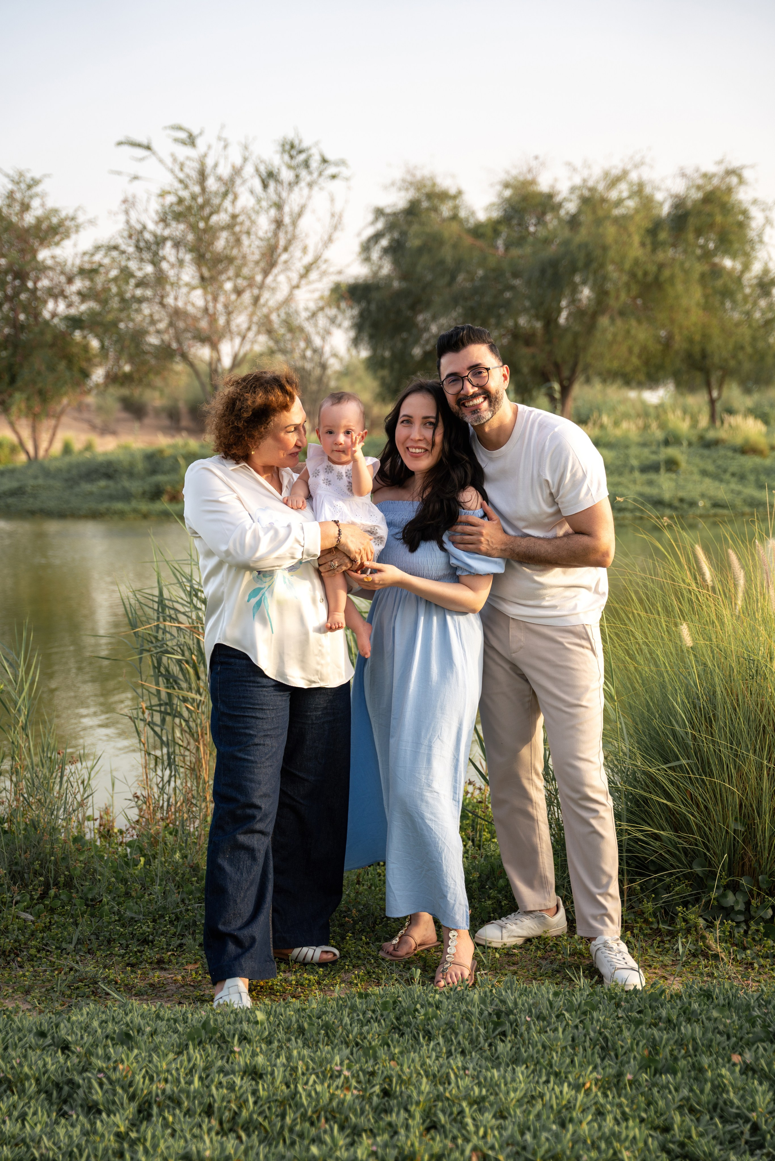 Lake oh happiness. Angela Iakovleva — Family Photographer in Dubai
