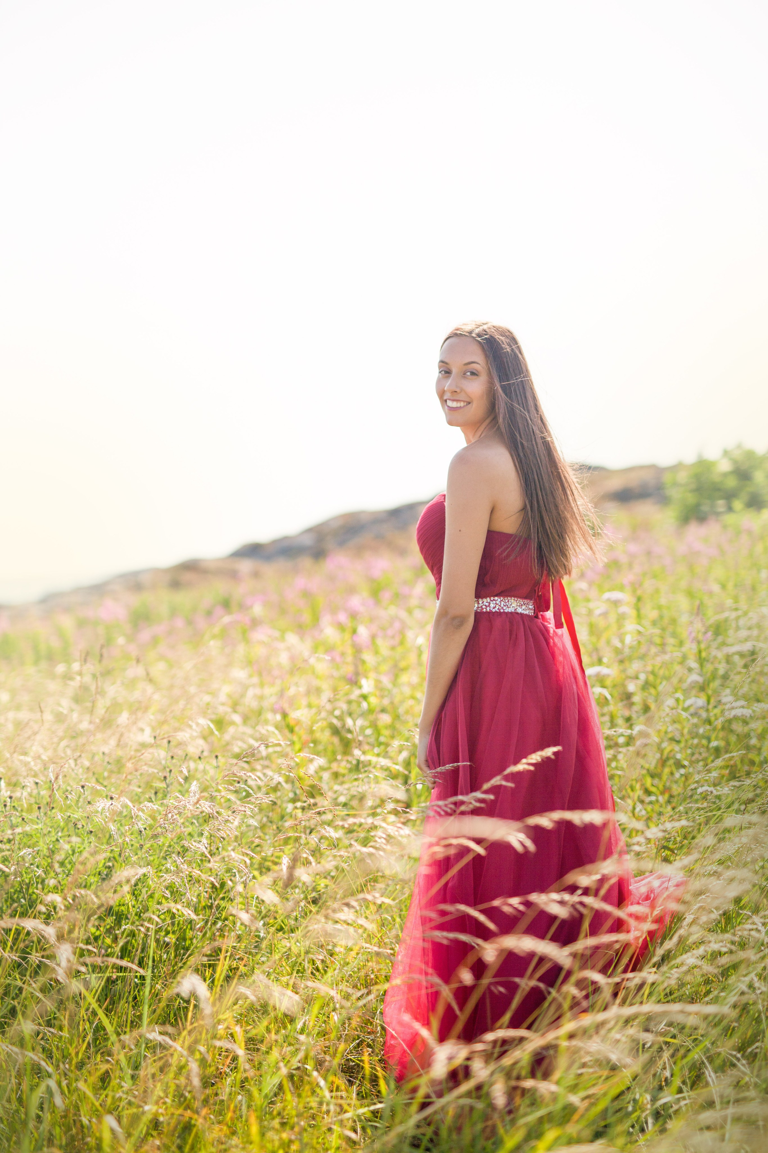 Norwegian coast. Family and real state photographer in Haugesund Dina Vikra