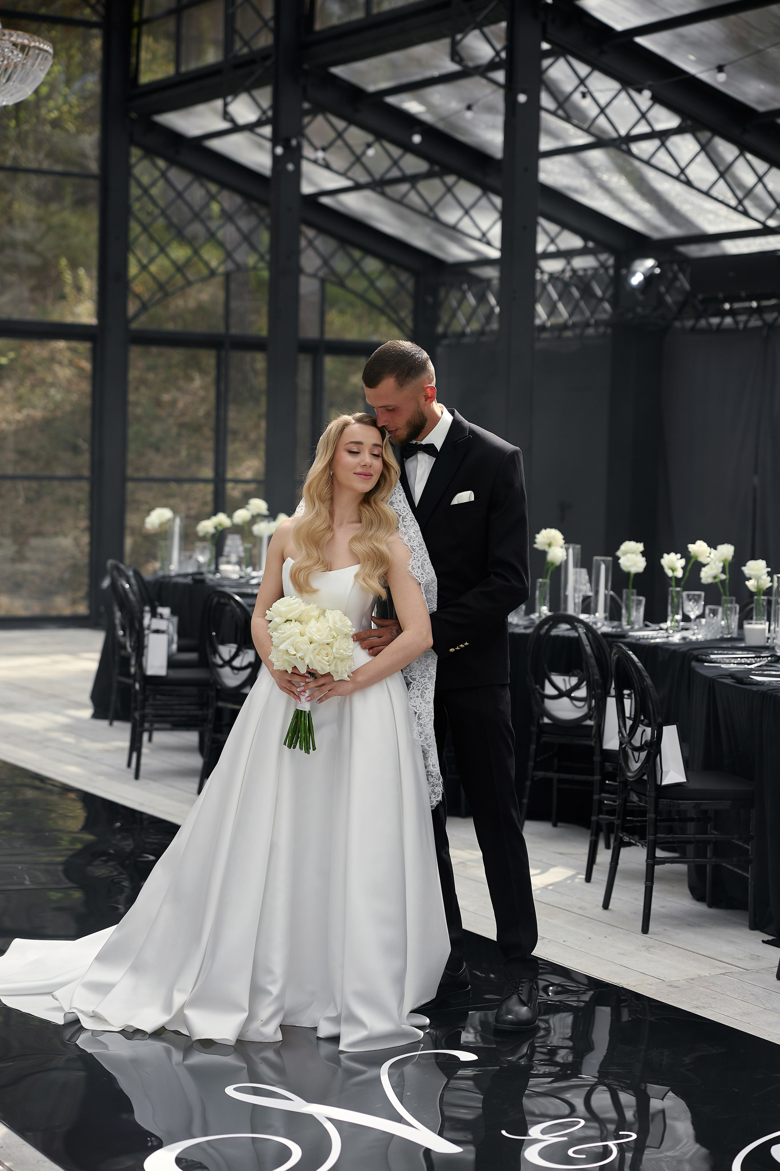 Natalia & Roman. Dworek przy lesie. Fotograf ślubny i rodzinny w Krakowie Yana Klymova