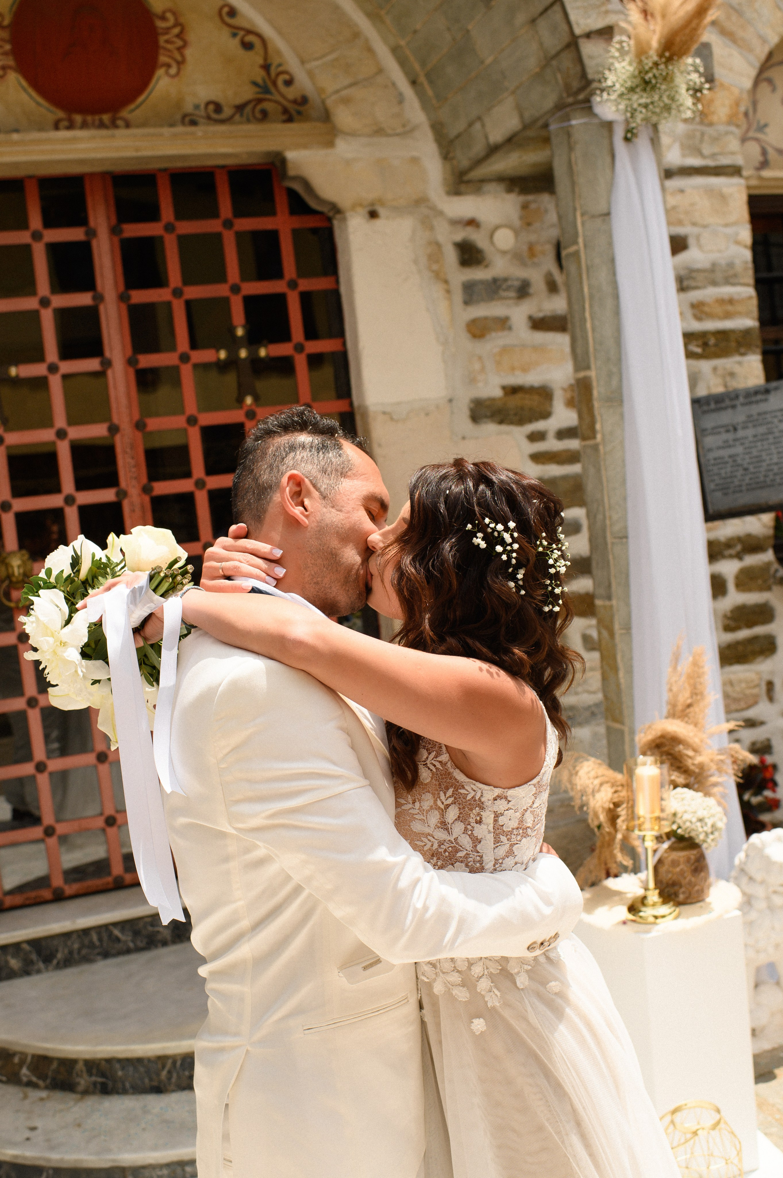 Wedding in Arnia Daria and George. Family, children, portrait, and event photography in Thessaloniki