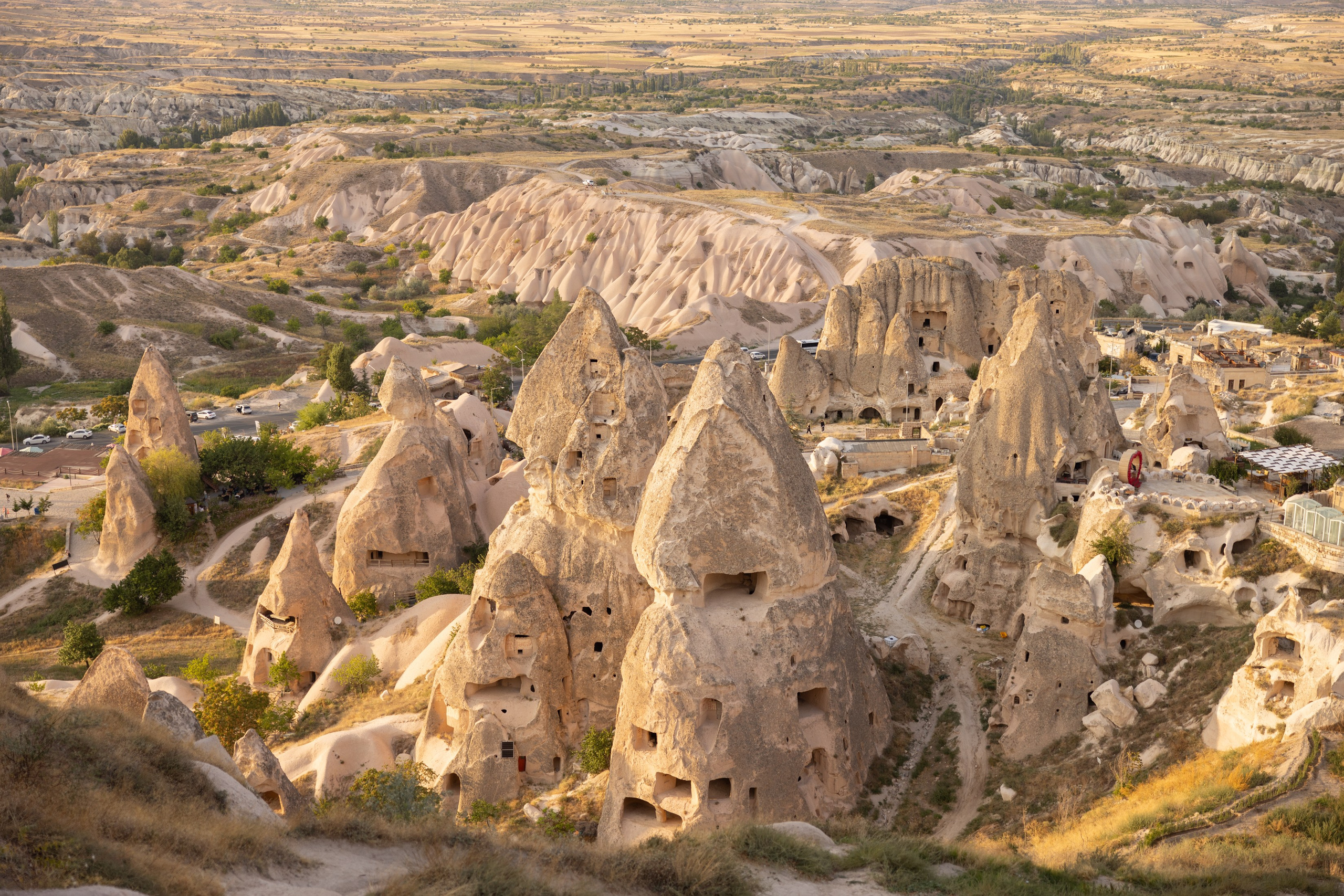 Top Must-Visit Locations in Cappadocia – Unveil the Region’s Hidden Gems. Your Guide to Cappadocia: Private Tours, Scenic Routes, Hot Air Balloon Rides, and More Adventures