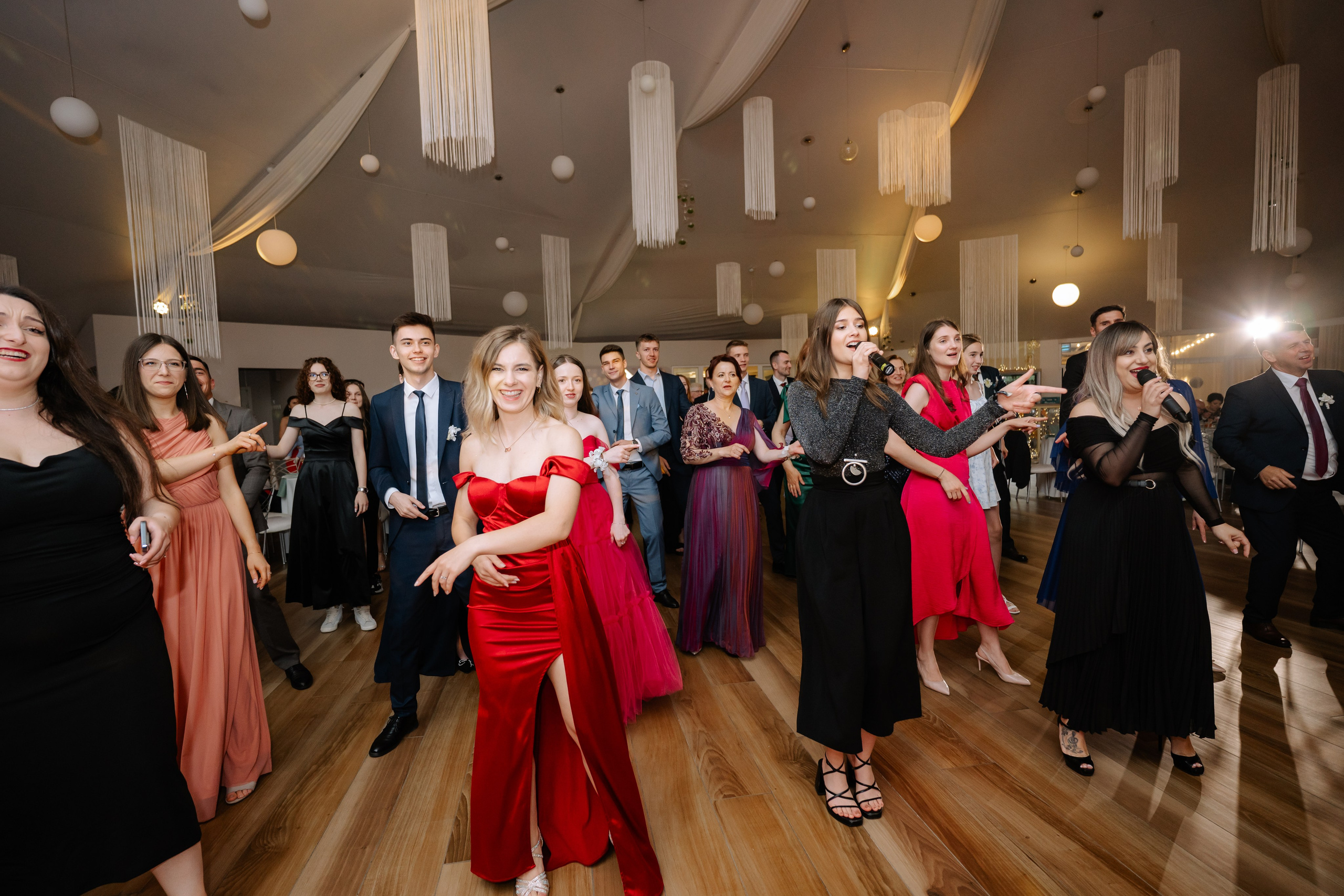 Raluca + Marius | Wedding day. Proud Vision Weddings | Wedding Photography & Film — Servicii profesionale Foto Video Nunta Iasi