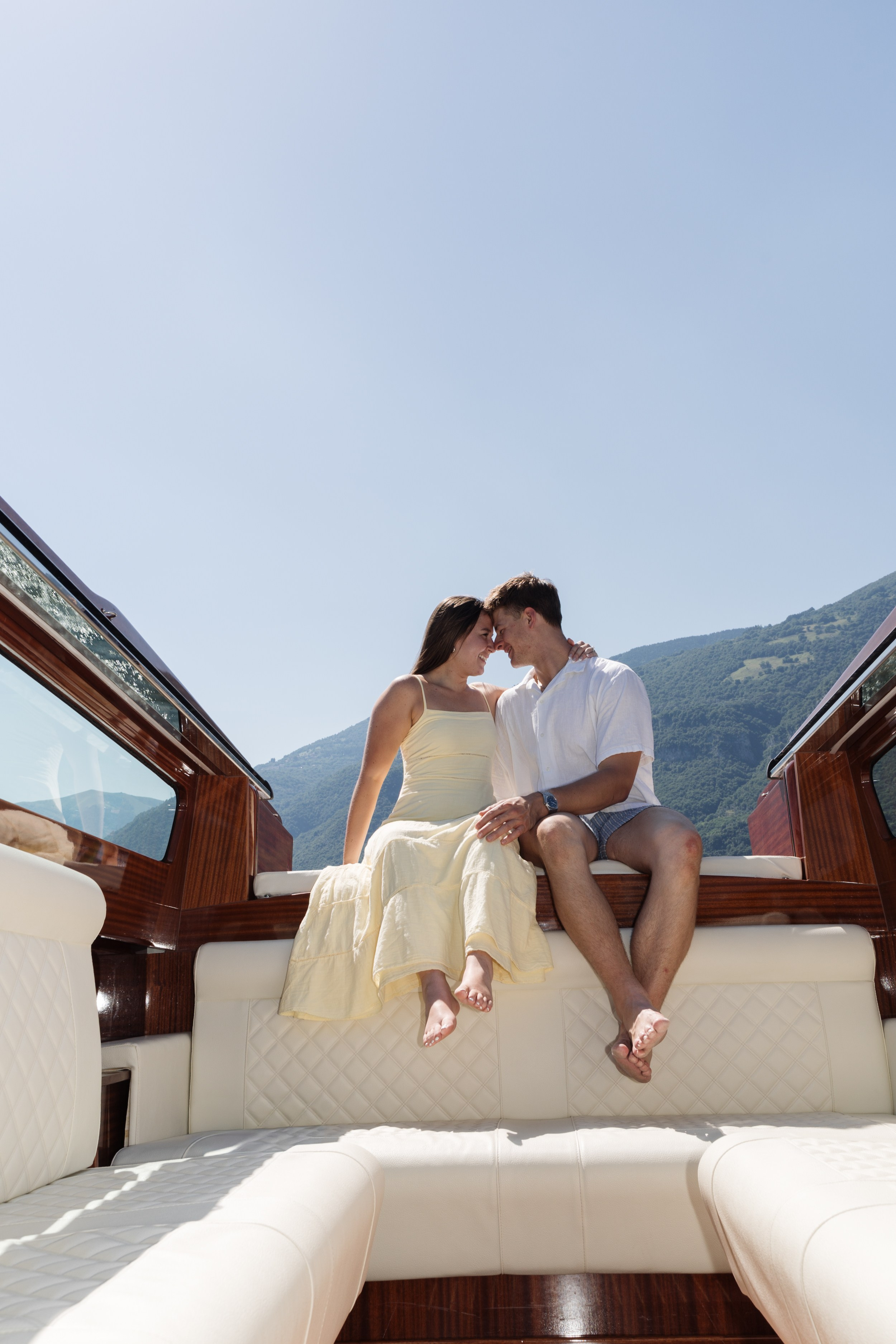 Boat Proposal in Lake Como. Lake Como Proposal Photographer | Surprise Proposals & Engagements