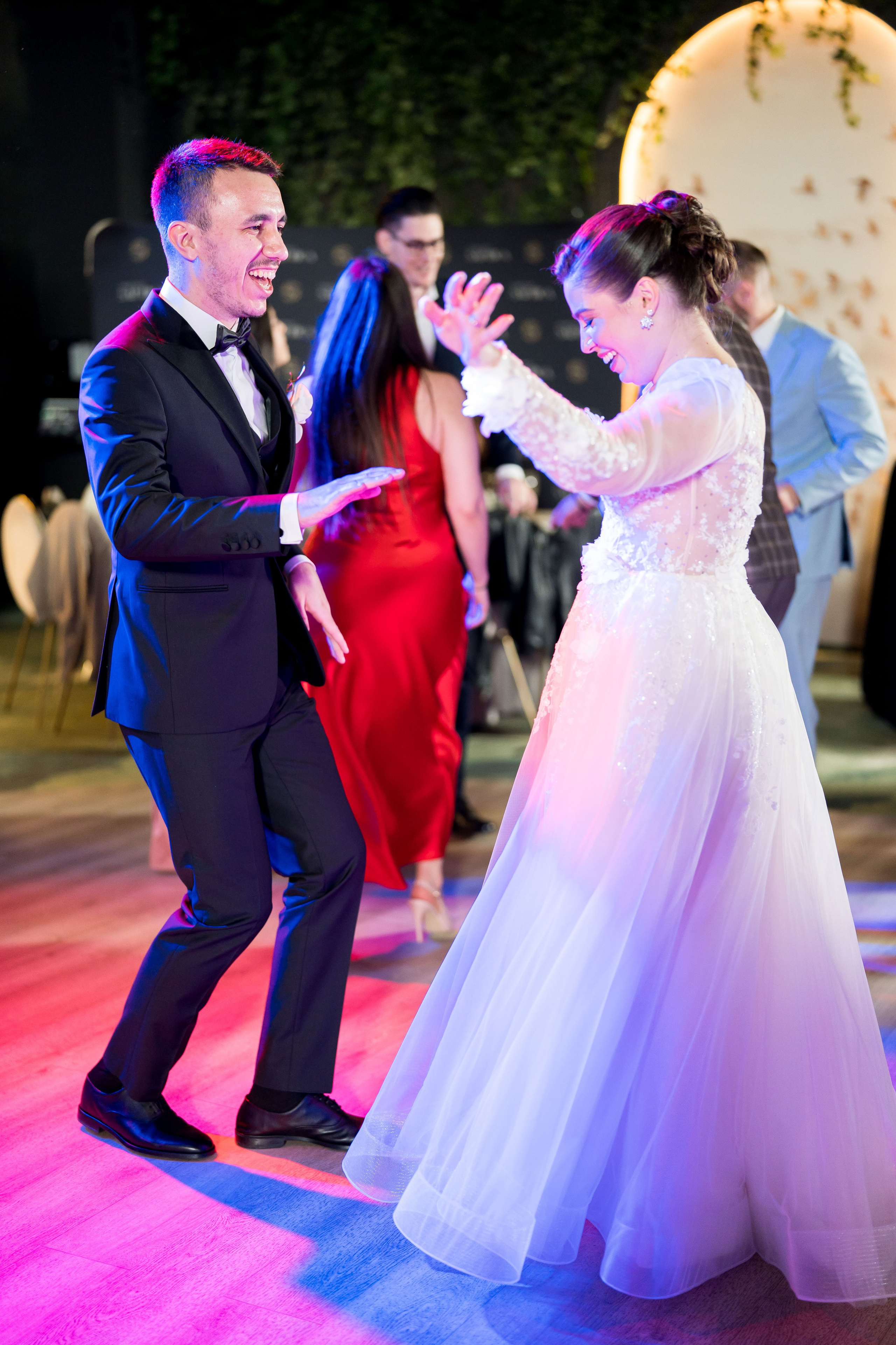 PARTY. Gabriel Florea — Fotograf nuntă București