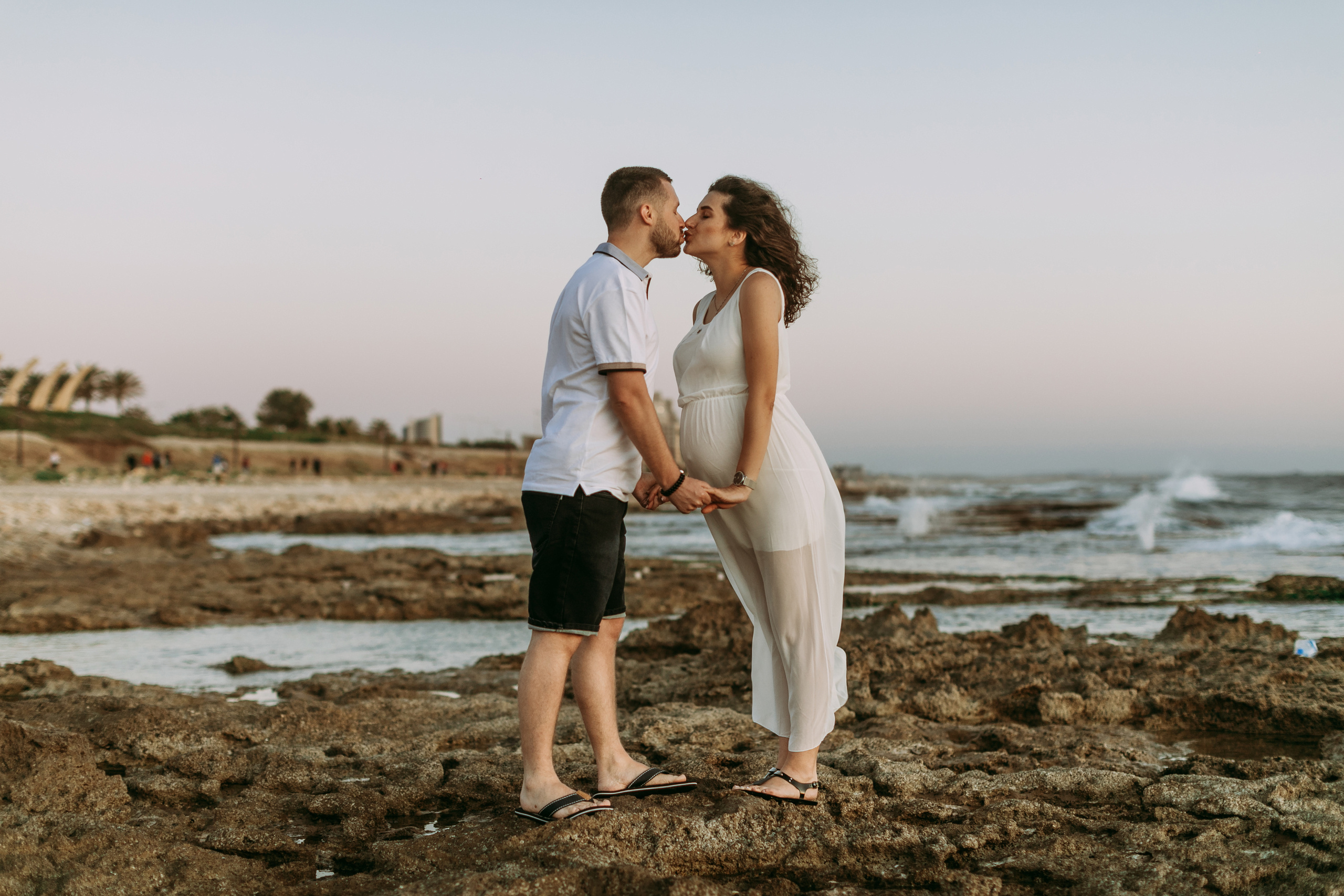 צילומי הריון. George TLV — Professional photographer and retoucher in Israel