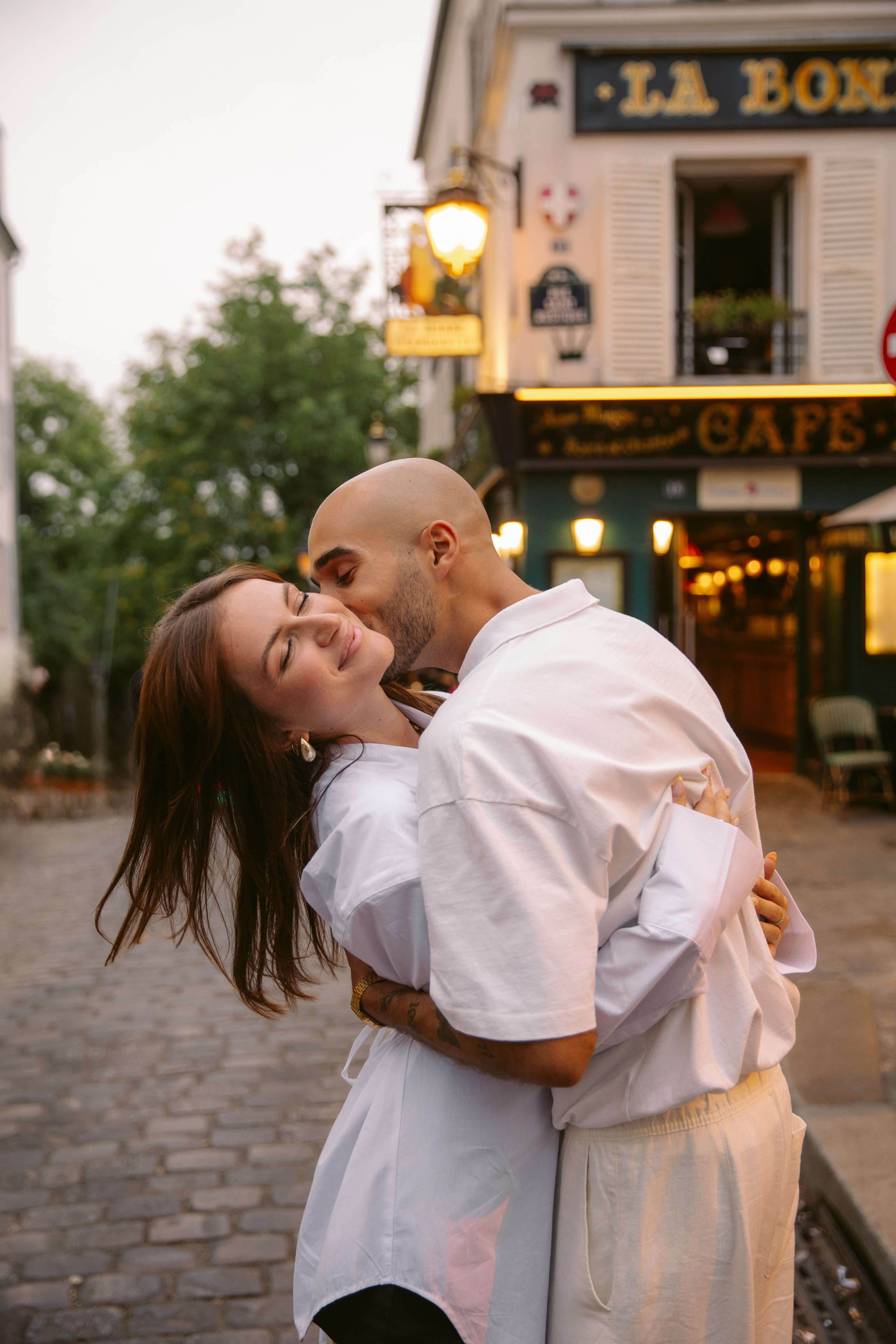 Tim & Pauline — A Parisian Stroll Photoshoot. Свадебный фотограф в Париже