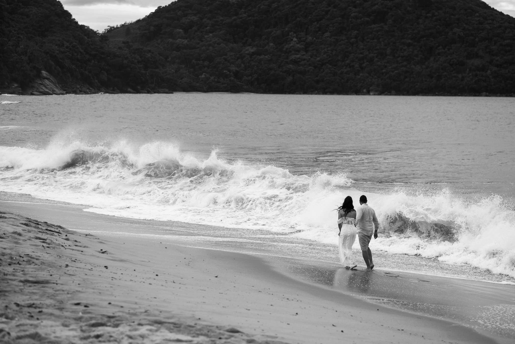 Samantha & Juliano | Ensaio de Casal na Praia de Ubatuba