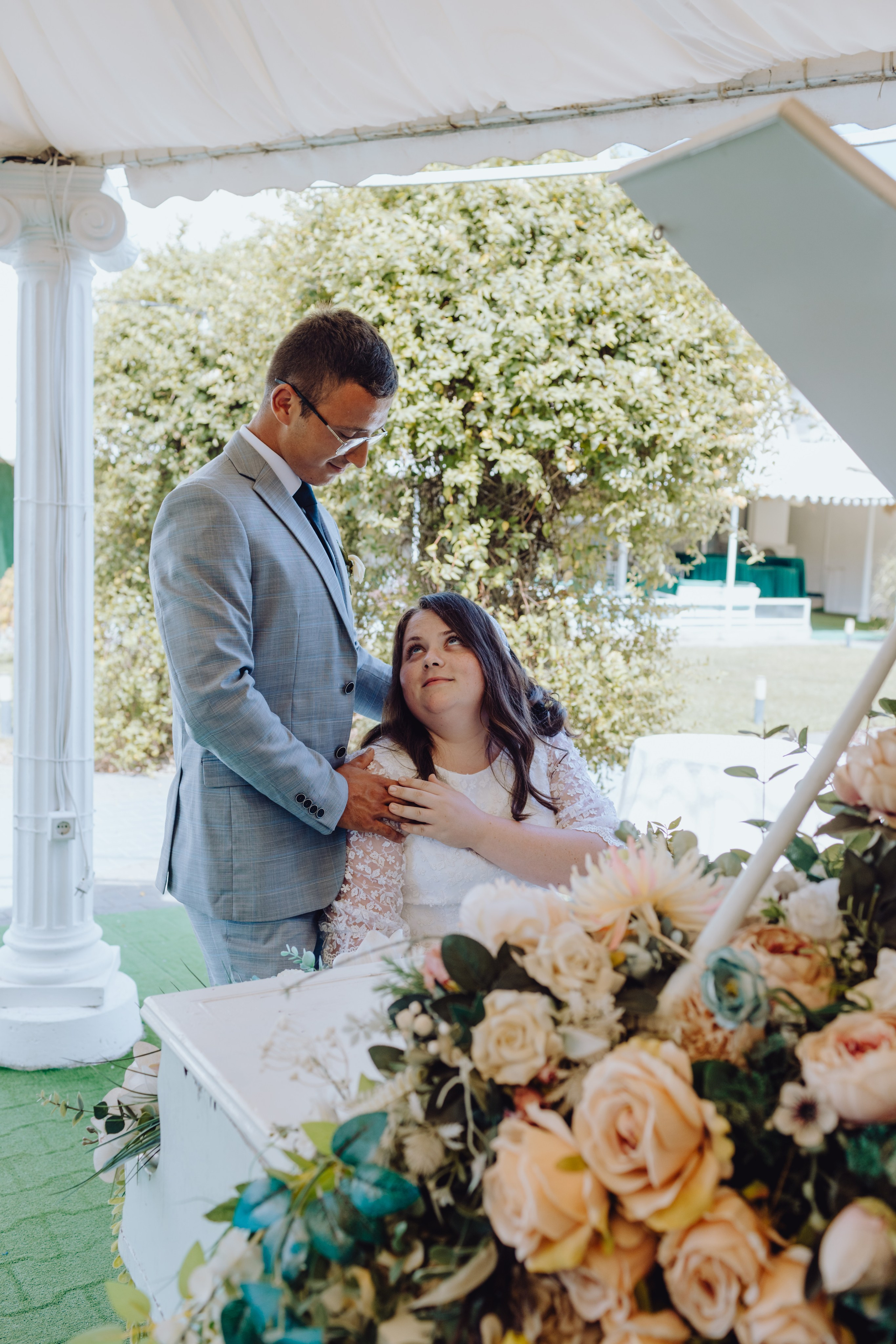 Cristi & Maria. Wedding & couple photographer from Romania Rut Vetan