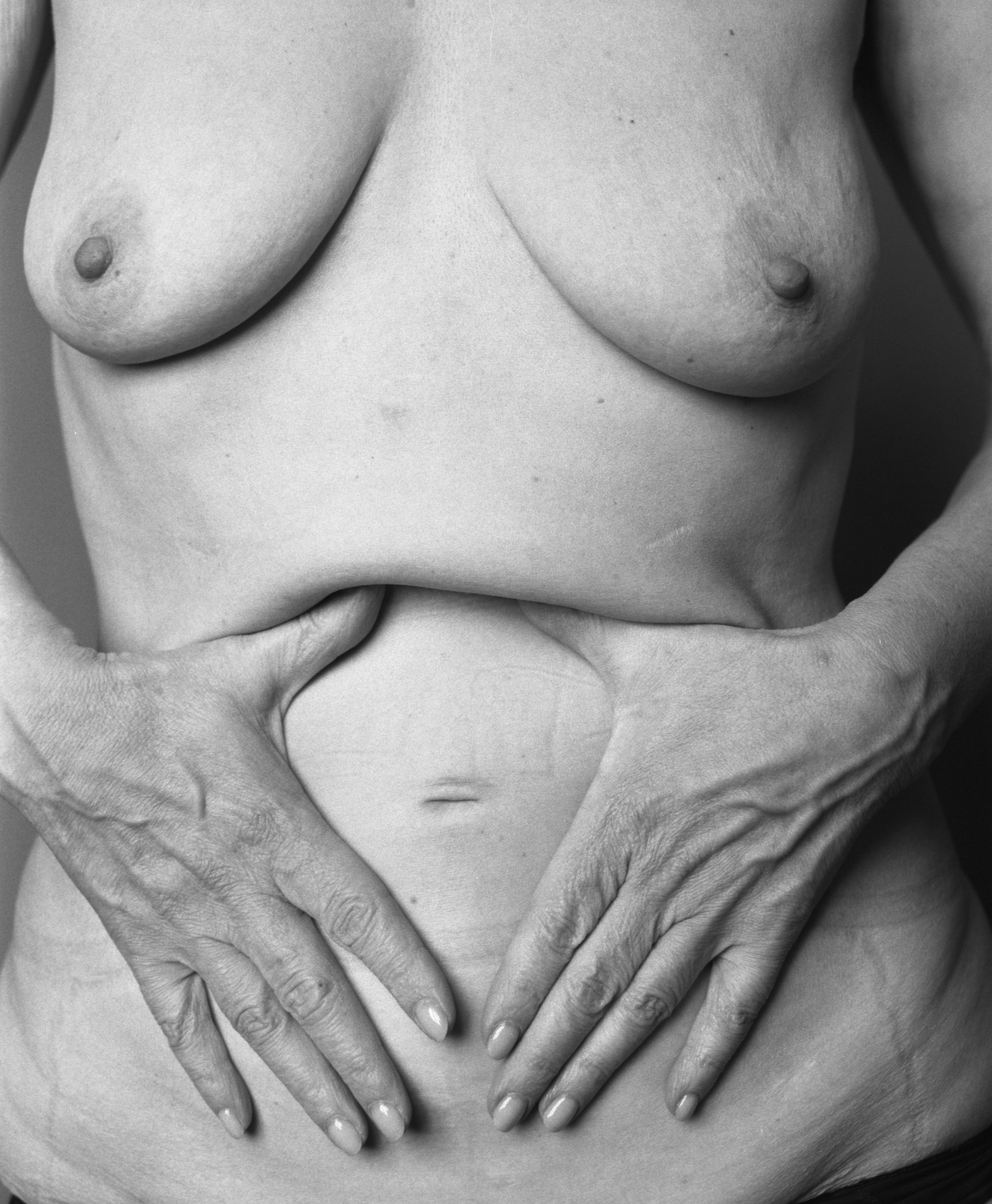 Опыт тела. Полина Сойреф, портретный и документальный фотограф