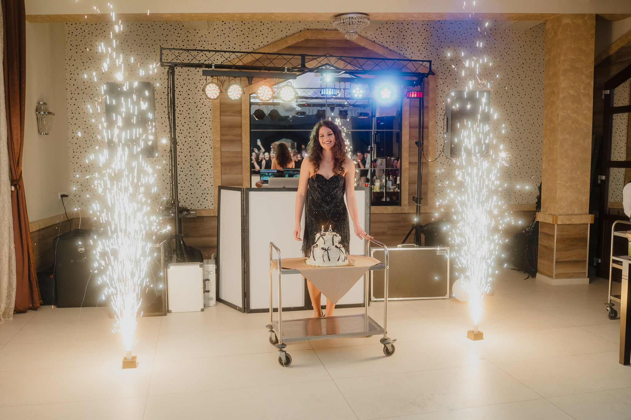 Sarah. Visuals of Theodor — Wedding Photographer