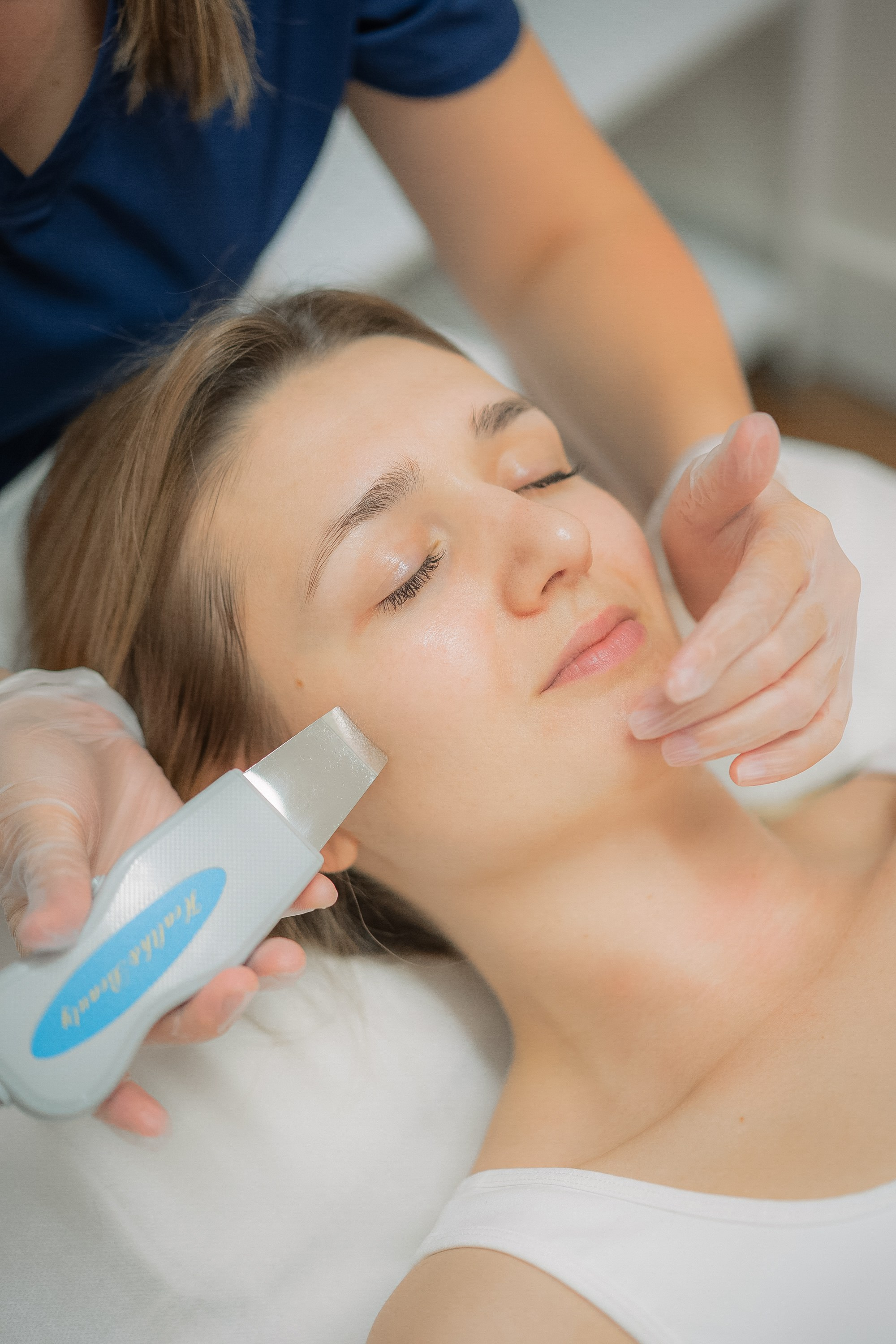 Content for beauty salon social networks. Portrait and wedding photographer in New York