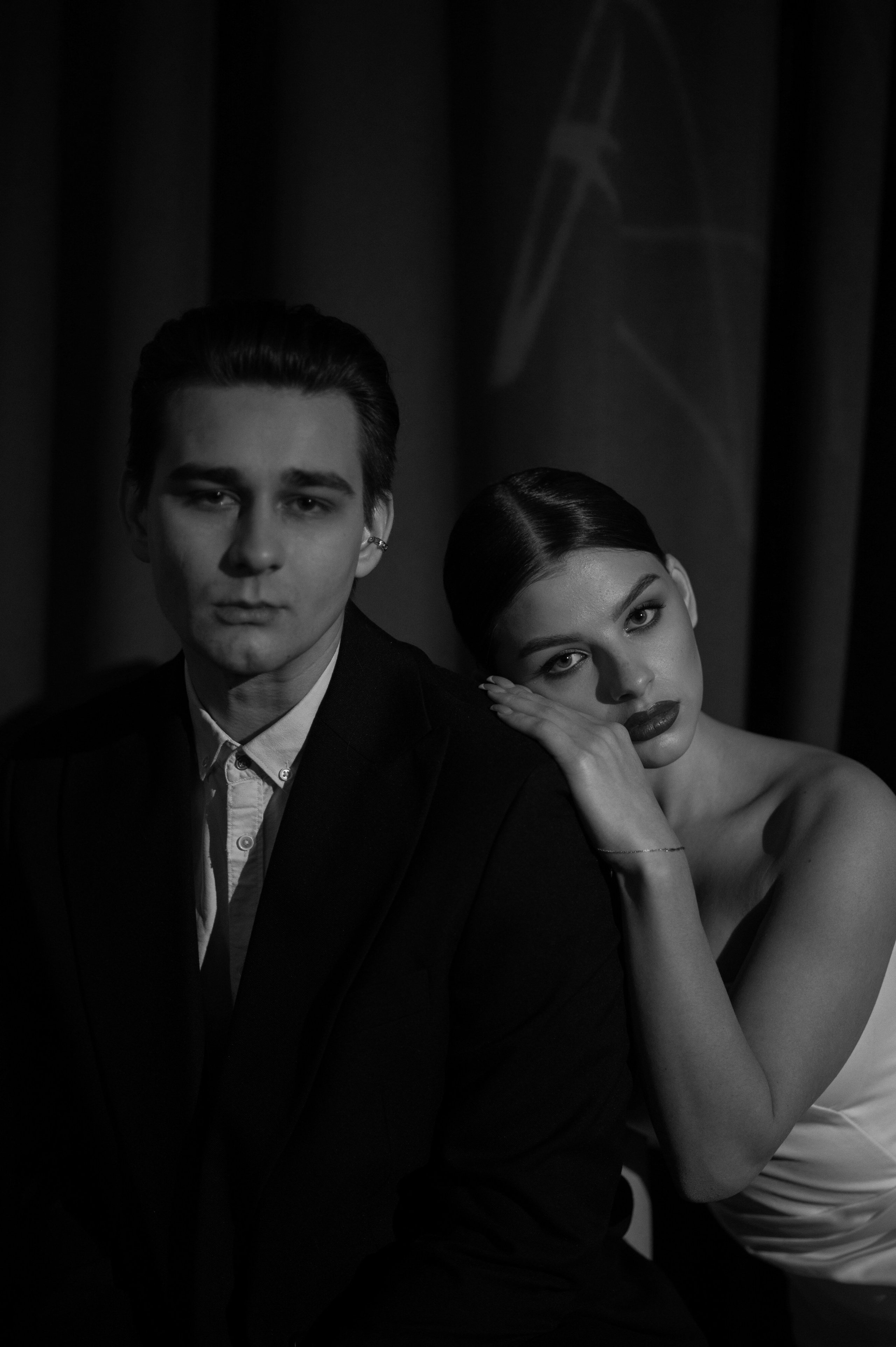 RED. Wedding and commercial photographer