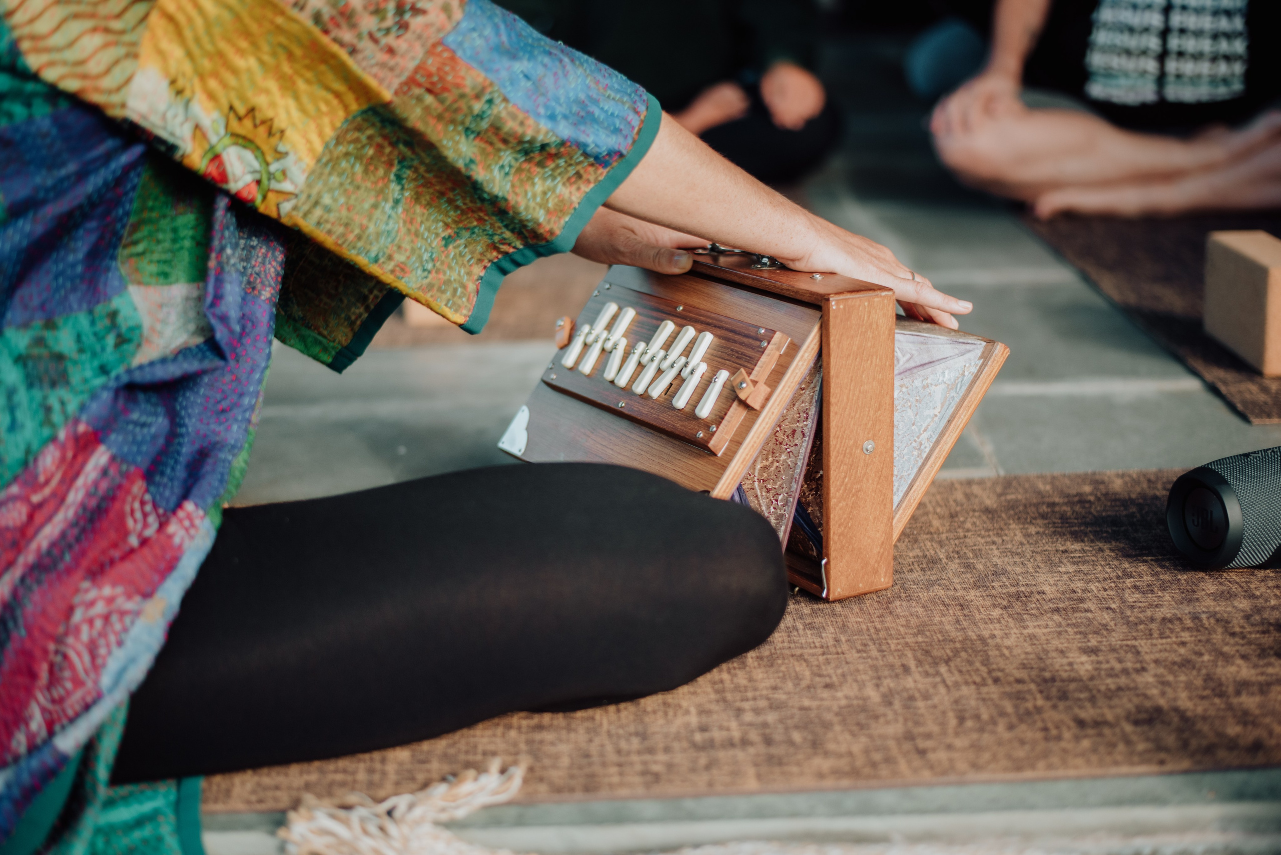 YOGA RETREAT PORTUGAL. Lifestyle, wedding and family photographer