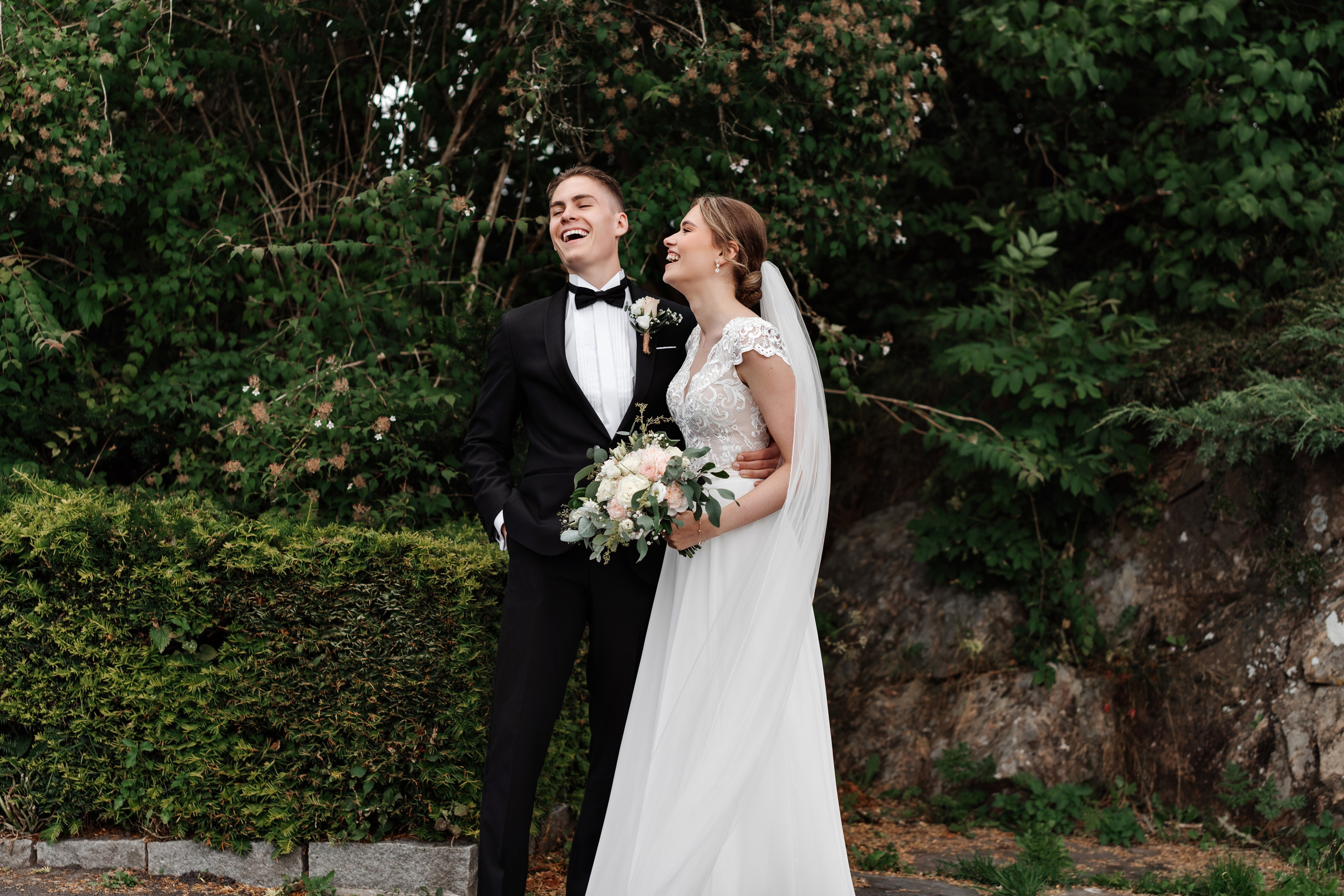 MAYA & JOEL. Bryllupsfotograf i hele Norge