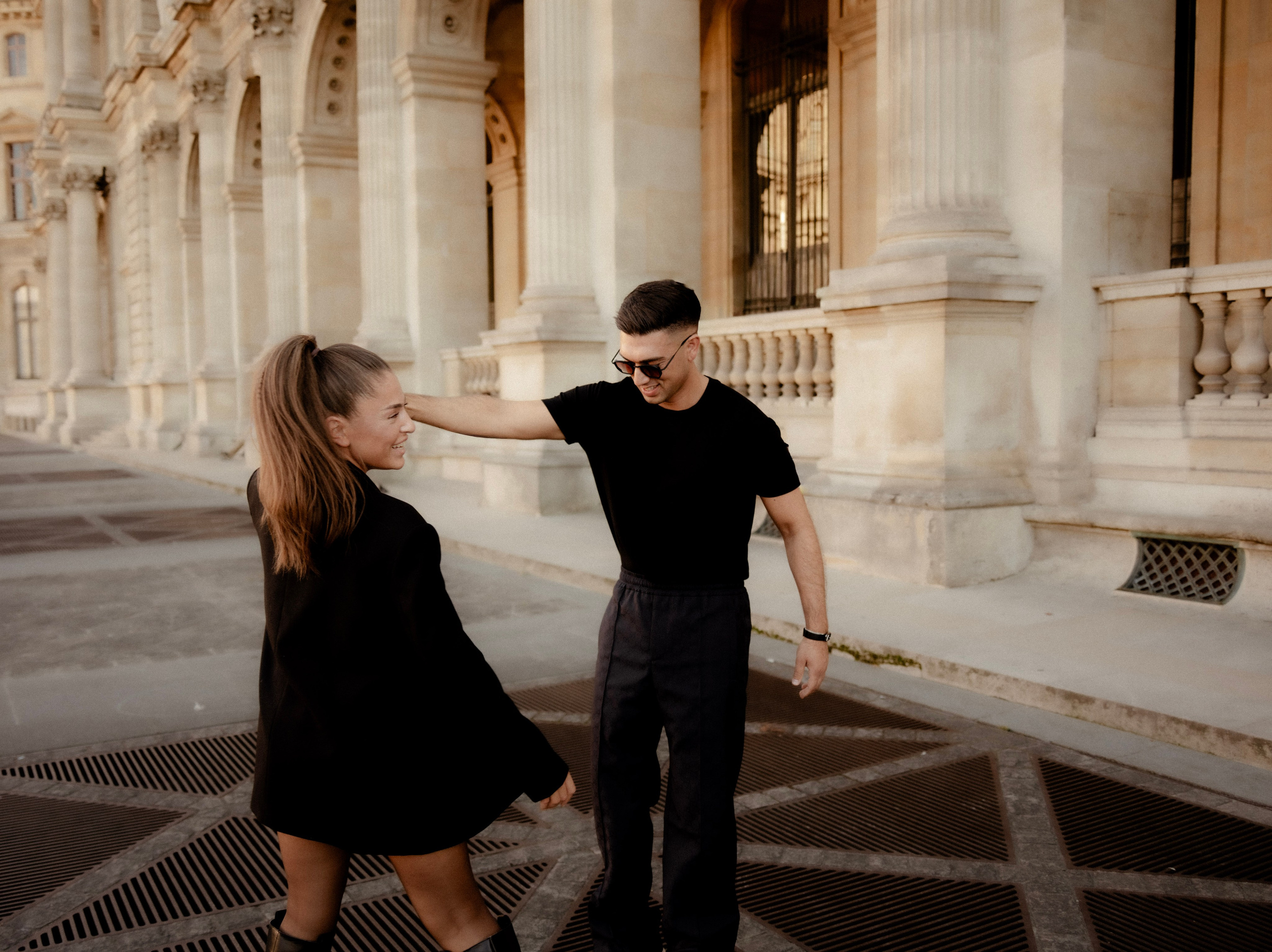 Love on Streets of Paris. Everwarm Photo and Video Studio