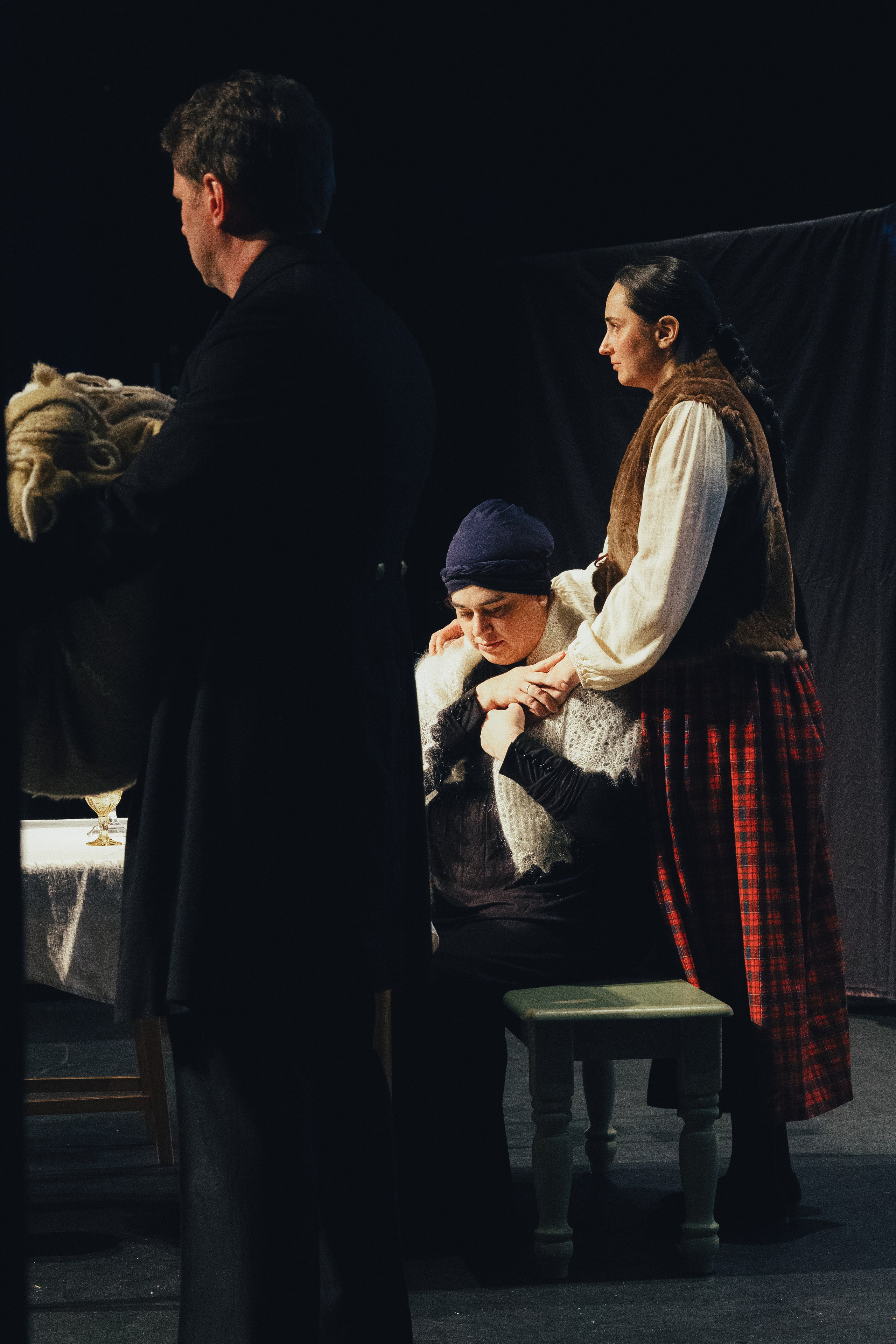 Chameleon — Memorial prayer. Yana Bobrova | Artistic Photography