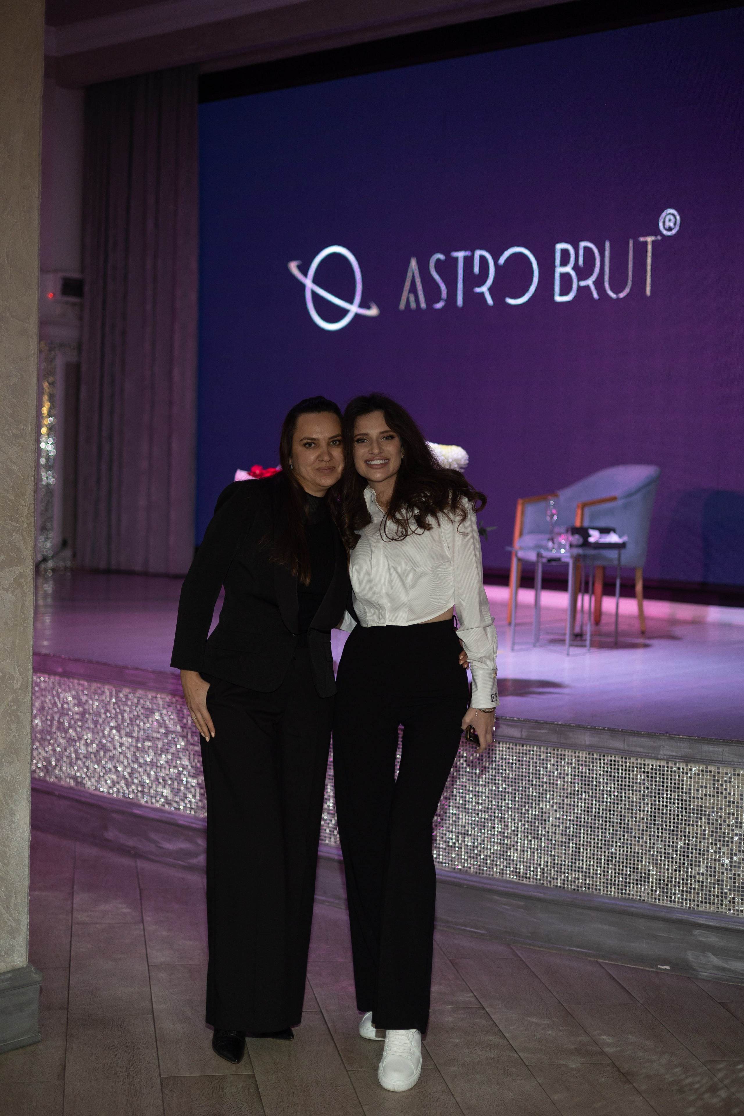 AstroBrut Conference. Wedding and family photographer