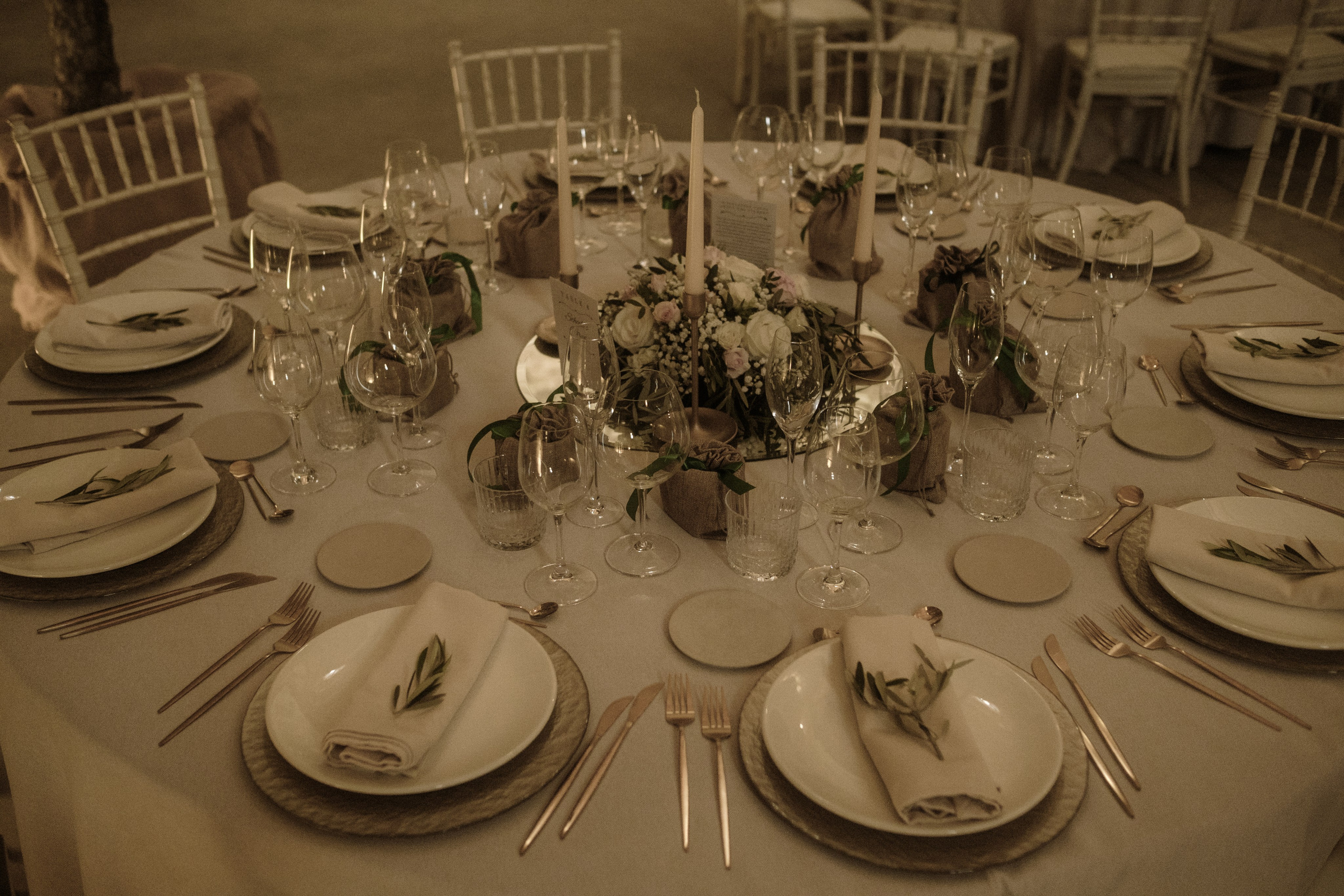 Svetlana & Alman. Monestir Sant Salvi. Paola fotógrafo / videografo de bodas en Barcelona