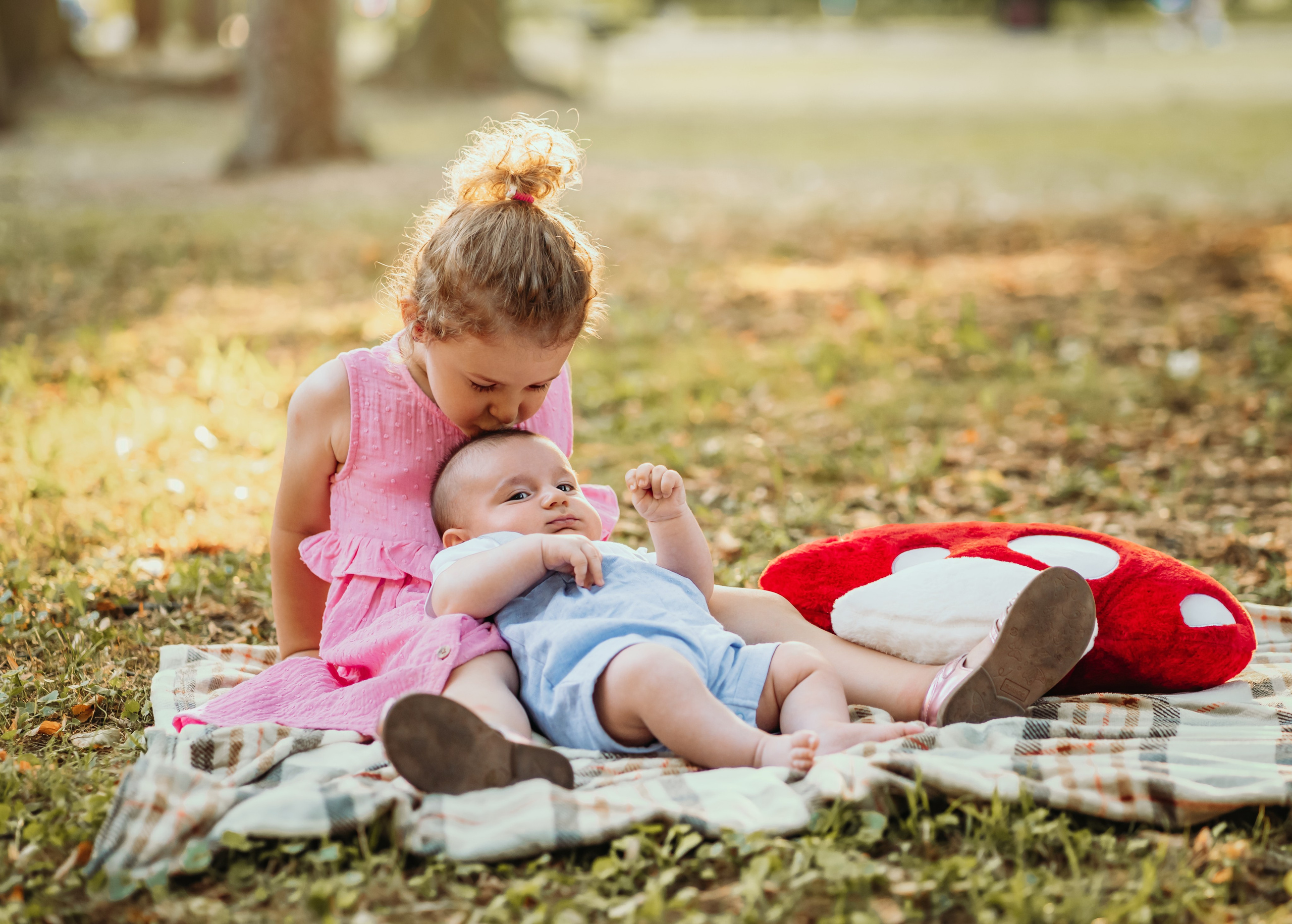 FOTOGRAFISANJE U PRIRODI. DEČIJI FOTOGRAF BEOGRAD|NOVOGODISNJE FOTOGRAFISANJE|CAKE SMASH