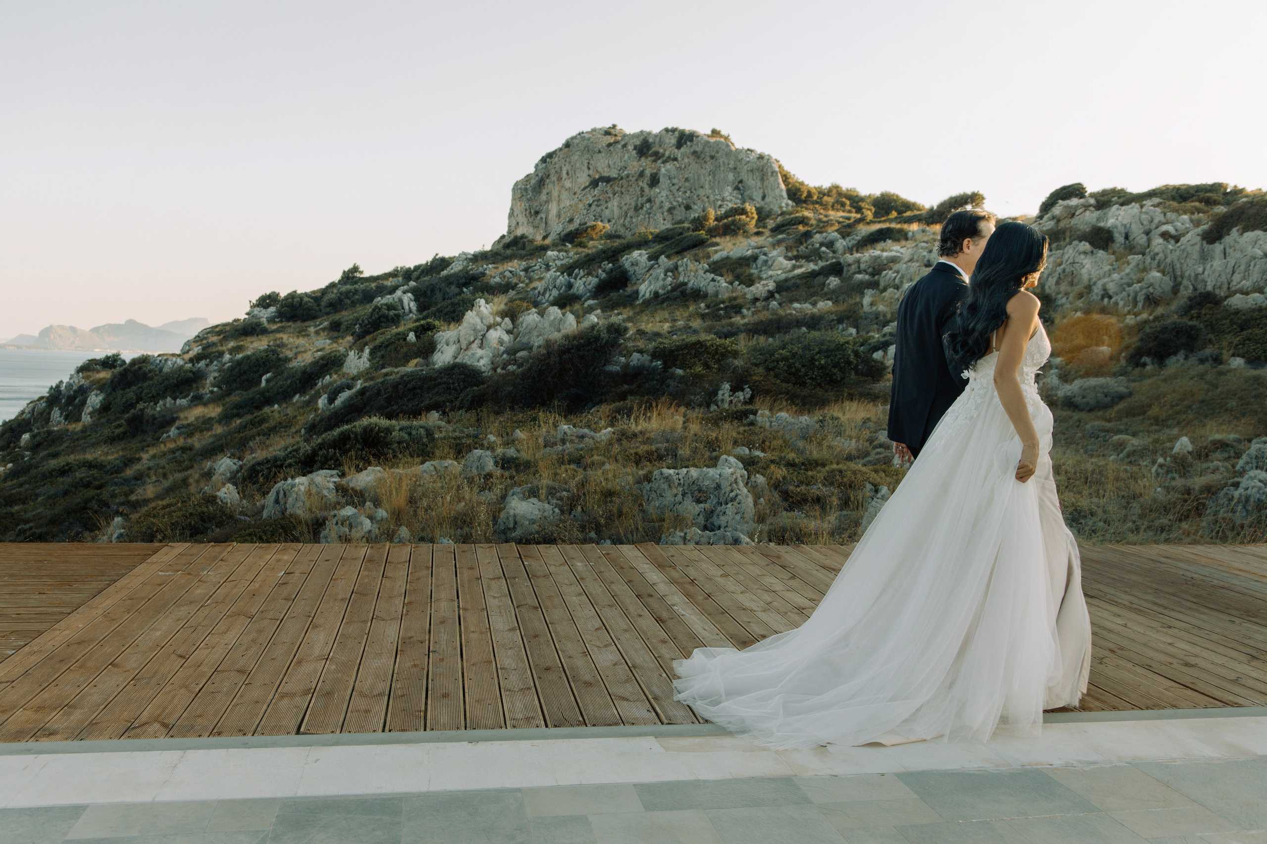 Wind-Kissed. איירין ארט פוטו — צלמת חתונות ופורטרטים ביוון, האי רודוס