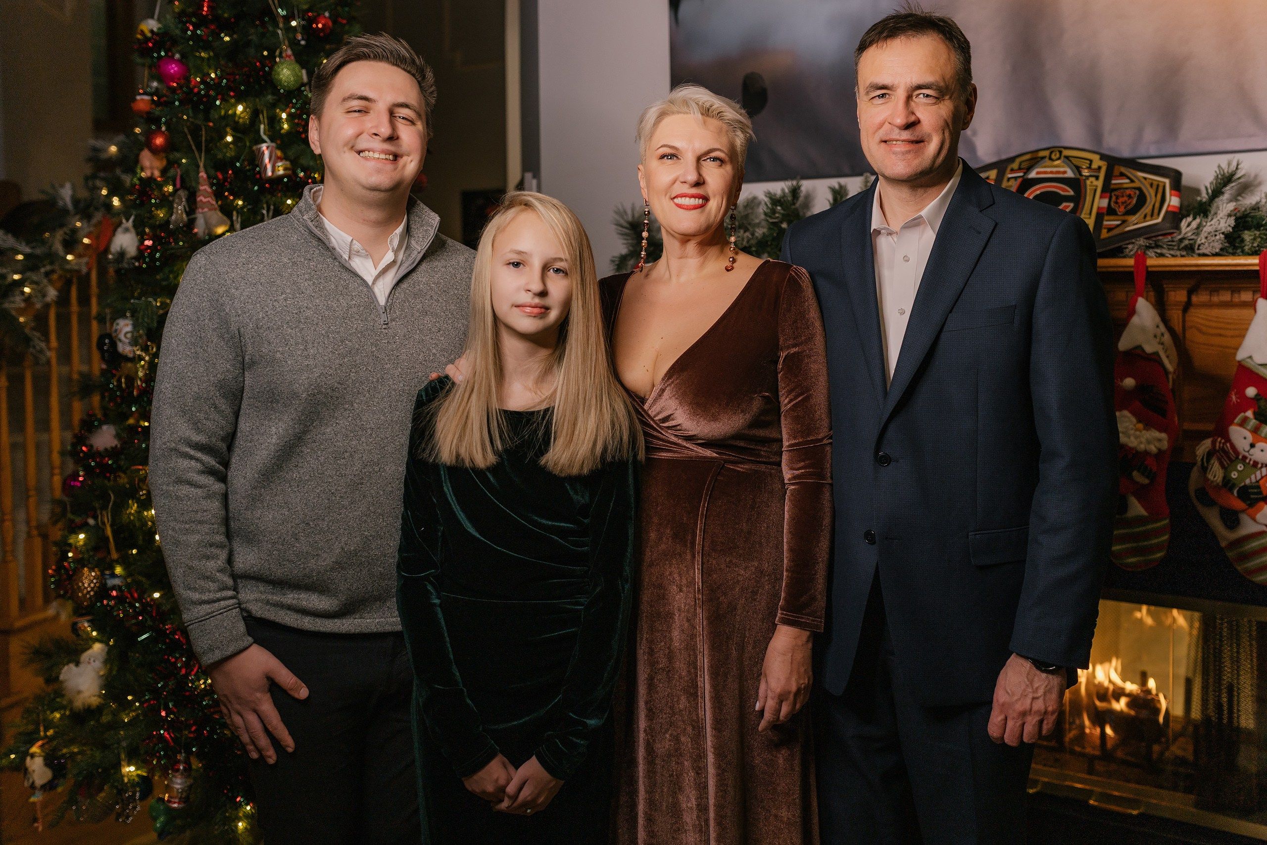 12.07.2025 Christmas Photoshoot. Wedding family event photographer in Chicago Nick Yushevich