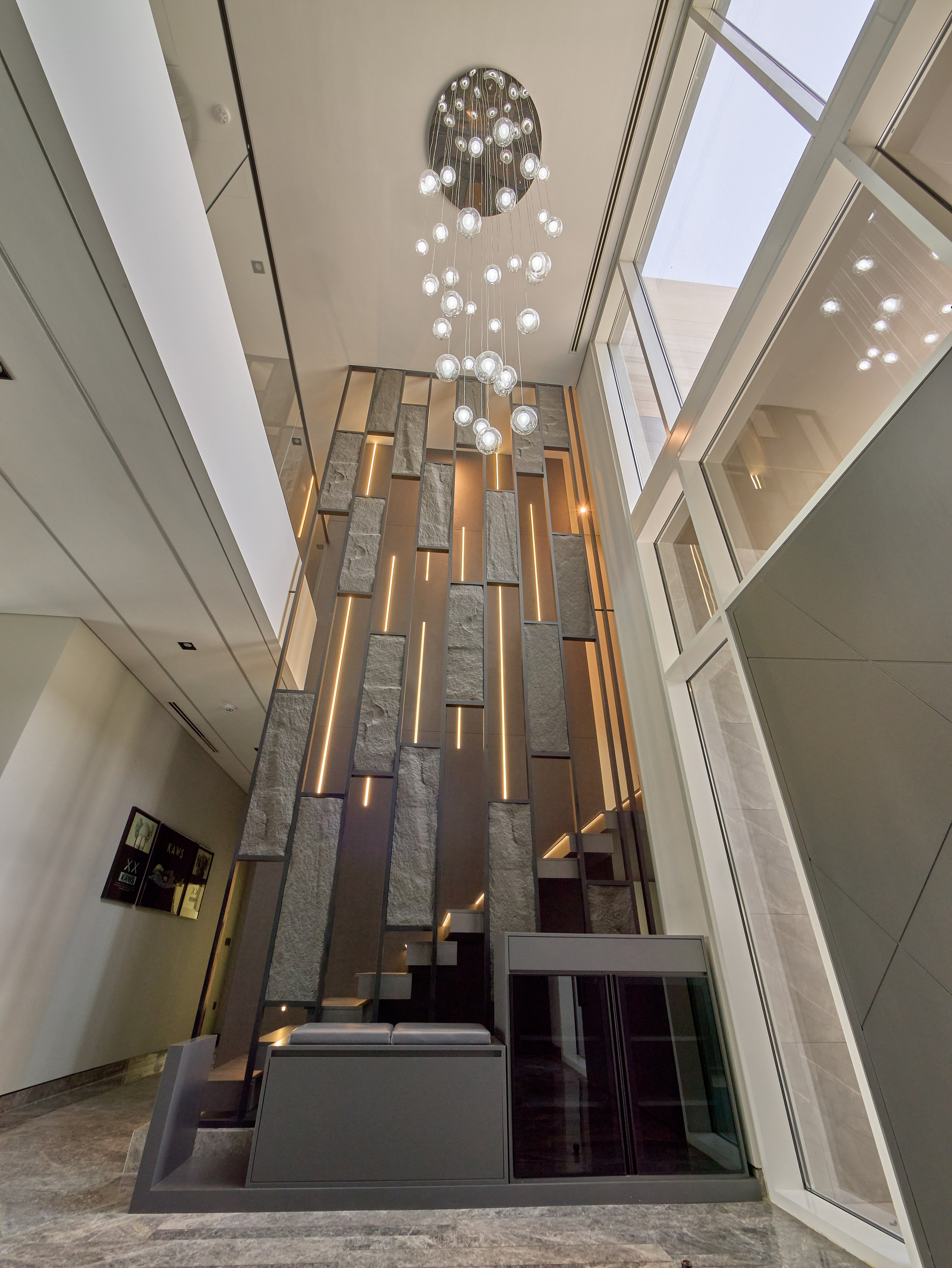 Real Estate Photography in Dubai — Interior & Villa Photos for Bayut, Airbnb, Property Finder. Hotel Photographer in Dubai — Interiors & Commercial by Oleg Novikov