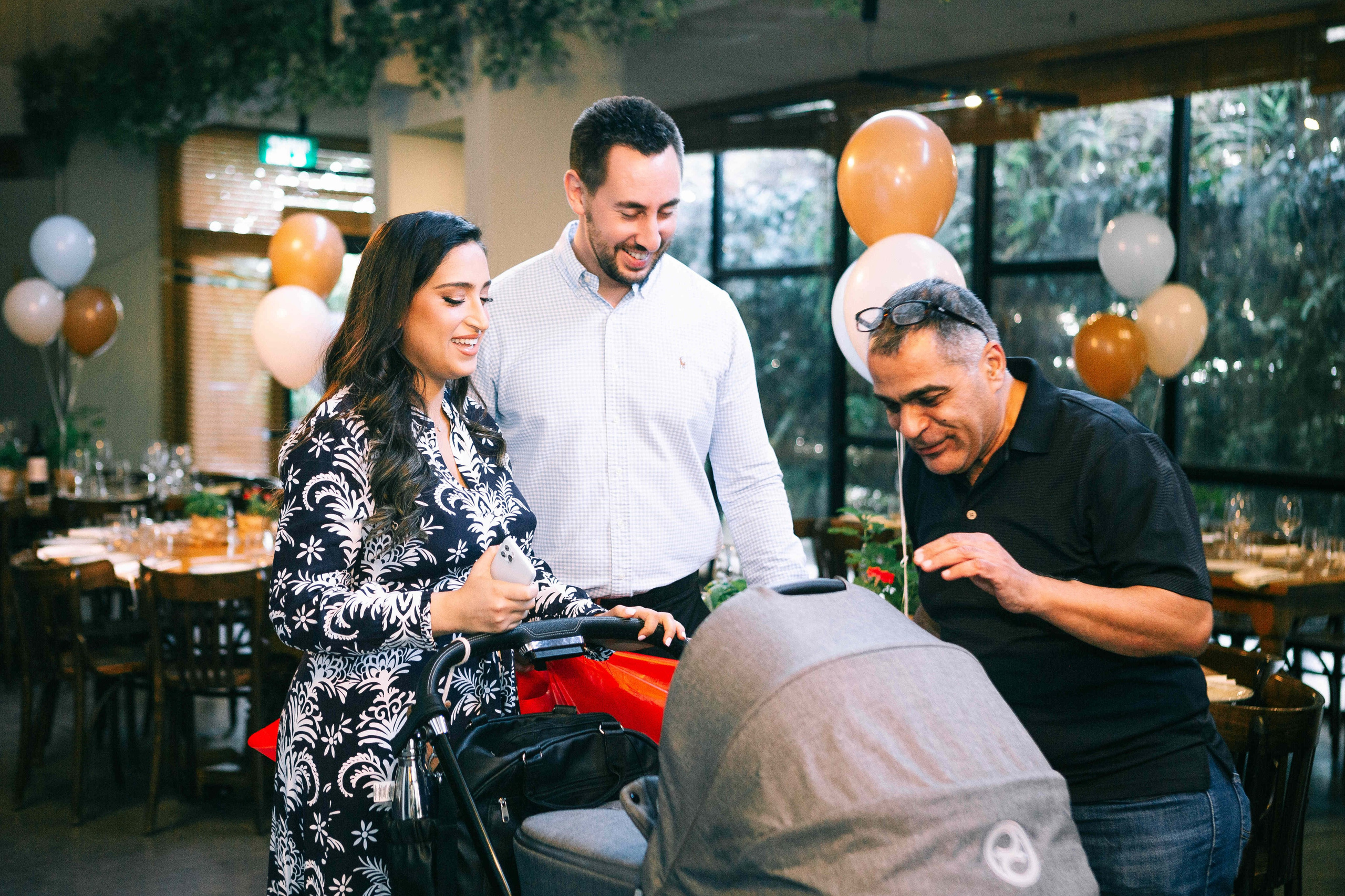 BRIT MILA (BIG EVENT). PHOTOGRAPHER IN ISRAEL